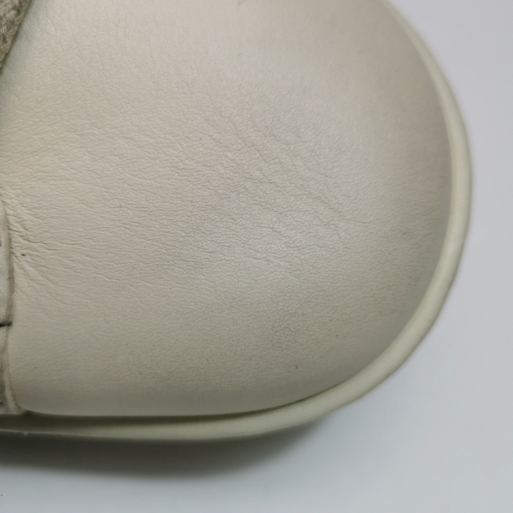 Gucci Gucci Women 8-5 Lowtop Sneakers Size US 8.5 / IT 38.5 - 9 Thumbnail