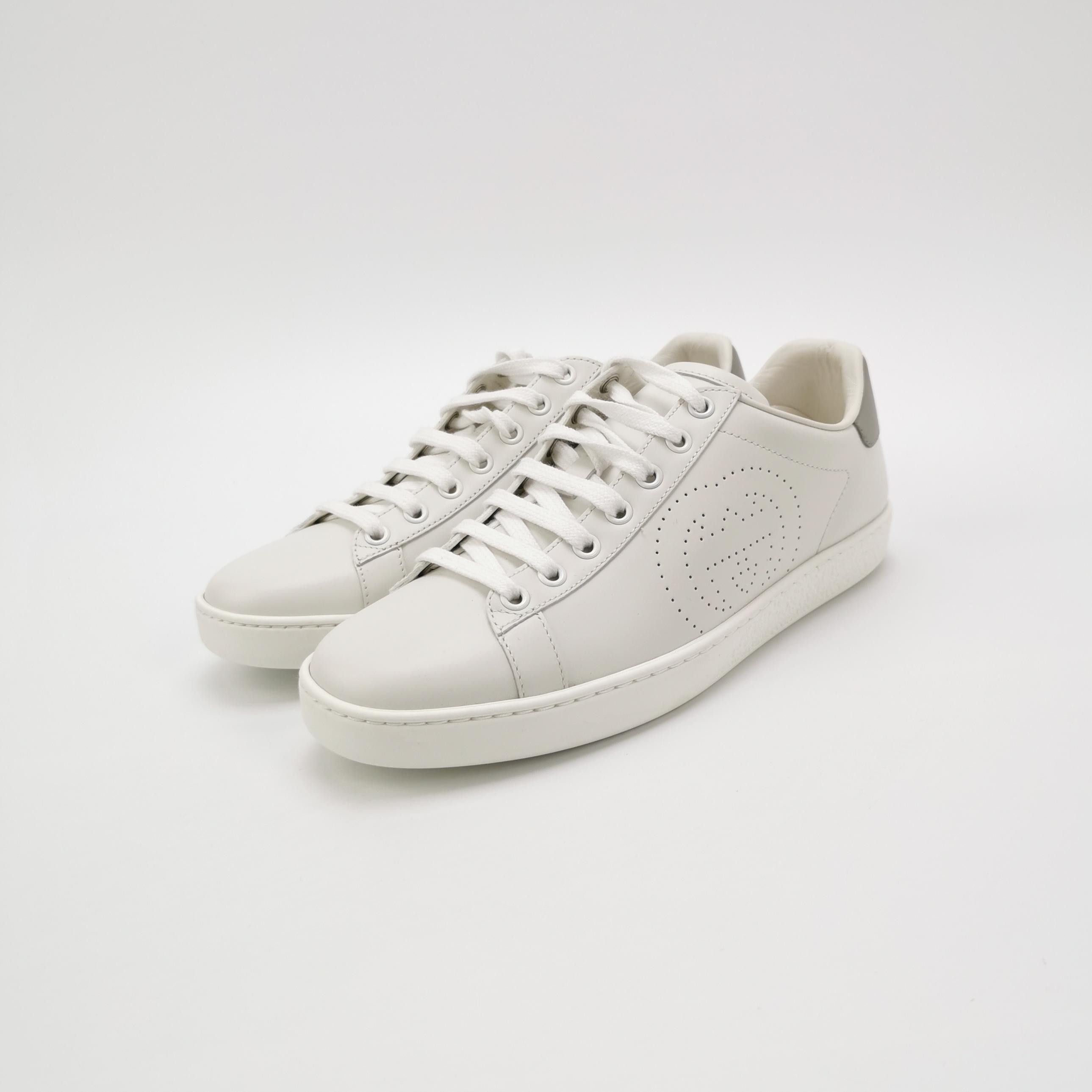 Gucci Gucci Women 7-5 Lowtop Sneakers Size US 7.5 / IT 37.5 - 2 Thumbnail