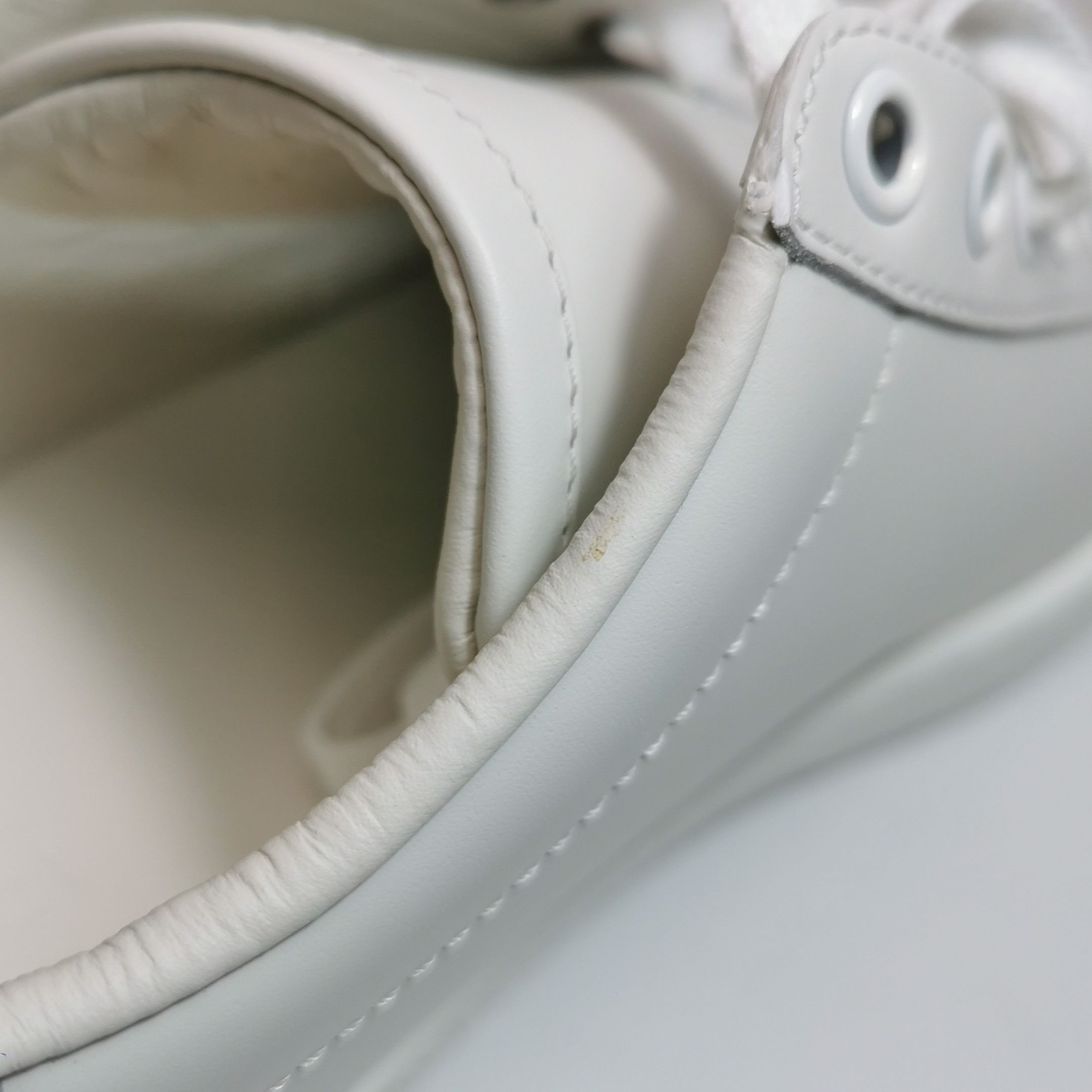 Gucci Gucci Women 7-5 Lowtop Sneakers Size US 7.5 / IT 37.5 - 7 Thumbnail