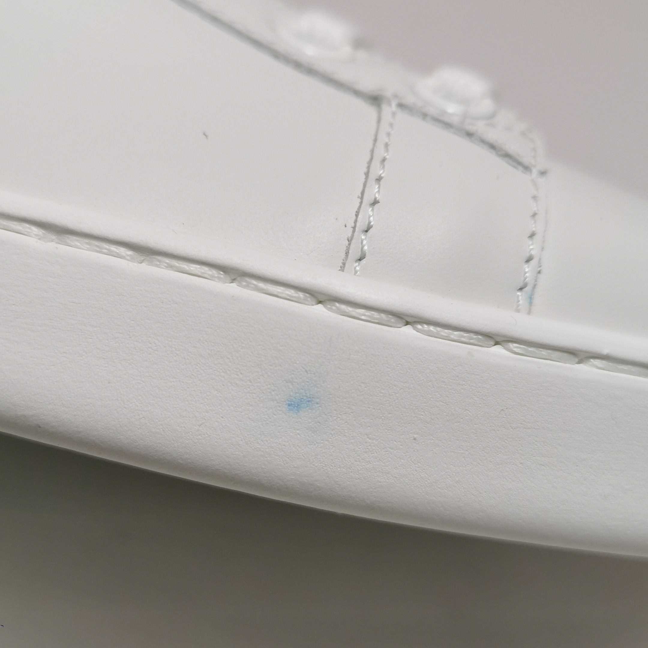 Gucci Gucci Women 7-5 Lowtop Sneakers Size US 7.5 / IT 37.5 - 9 Thumbnail