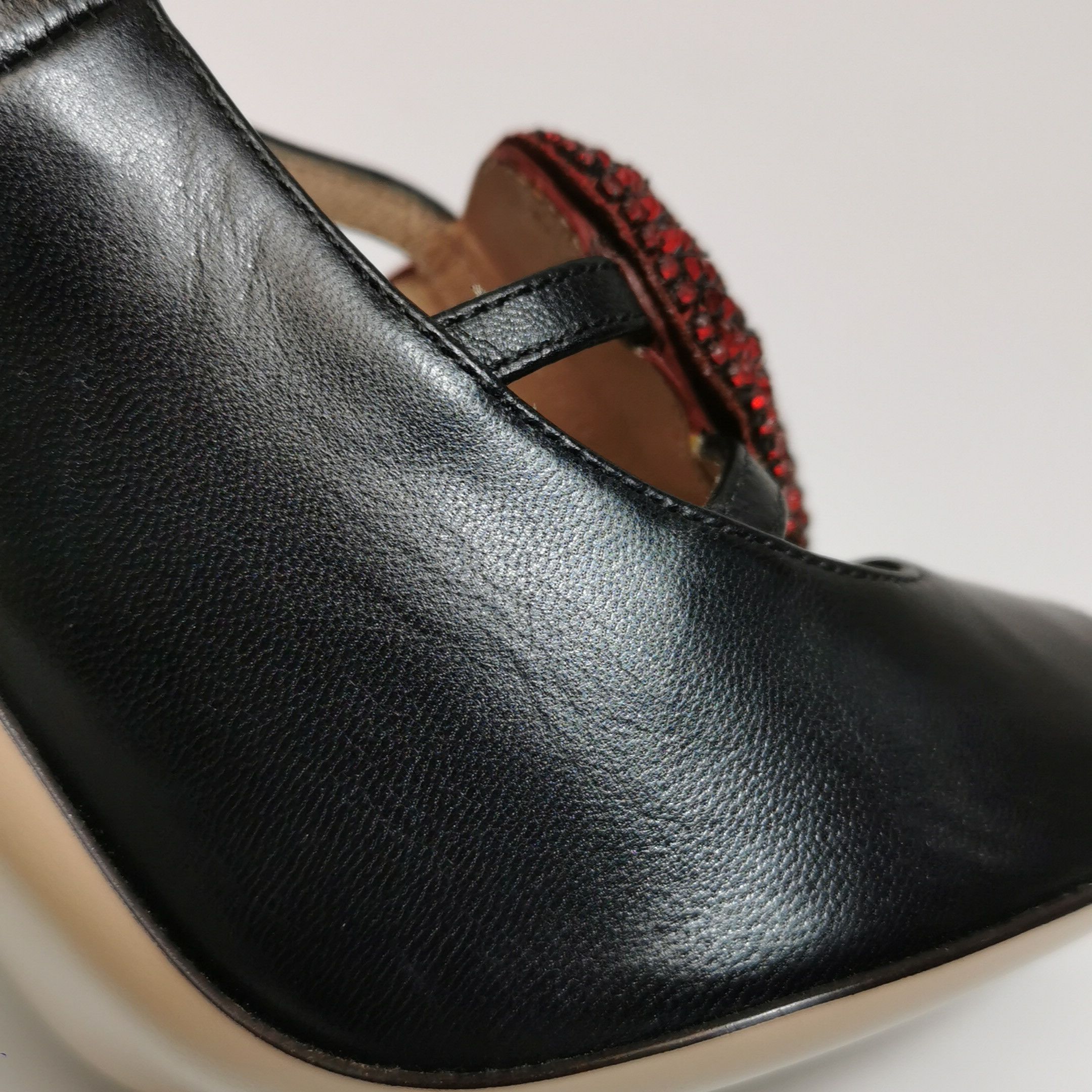 Gucci Gucci Women 5 Heels Size US 5 / IT 35 - 14 Thumbnail