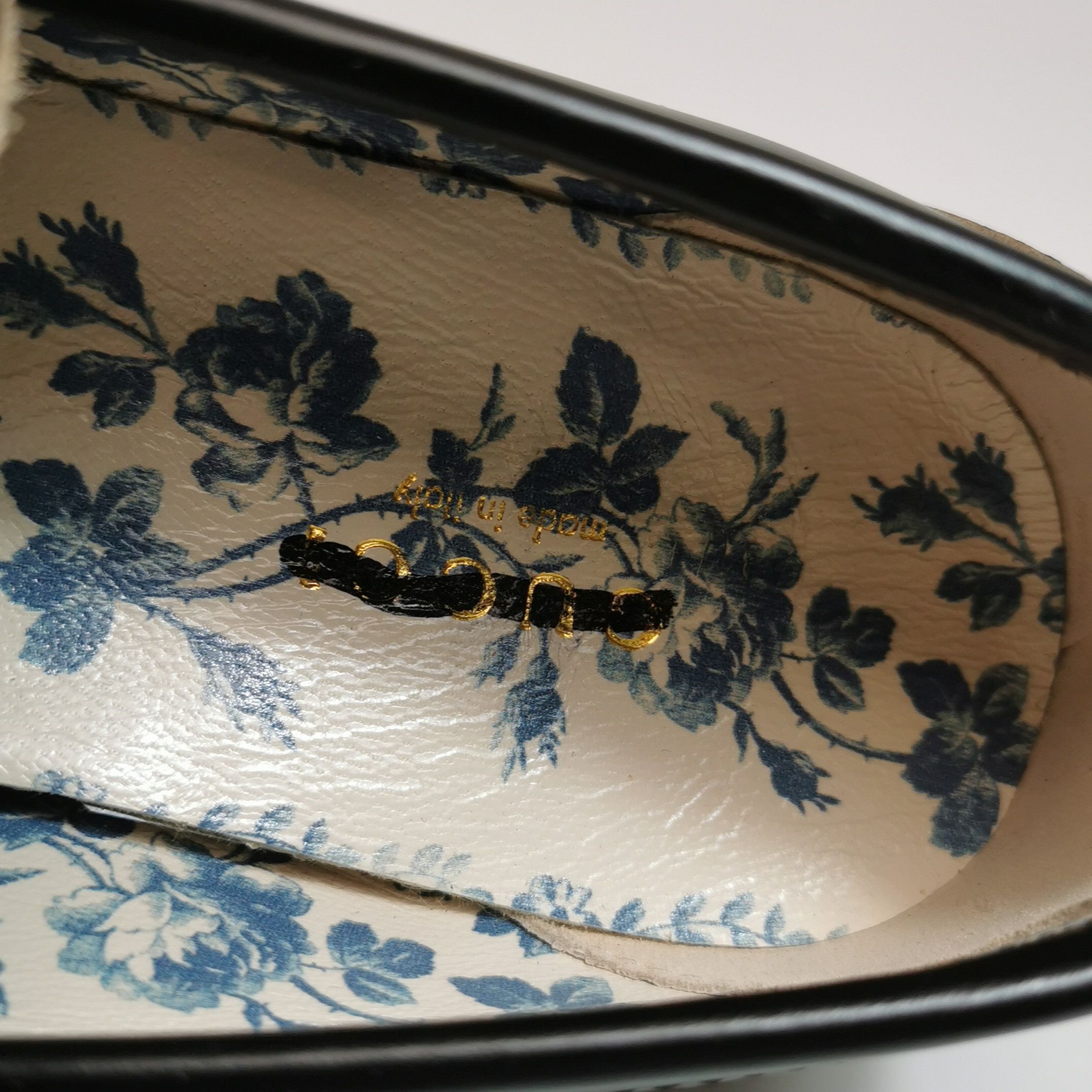 Gucci Gucci Women 5-5 Flats Size US 5.5 / IT 35.5 - 14 Thumbnail