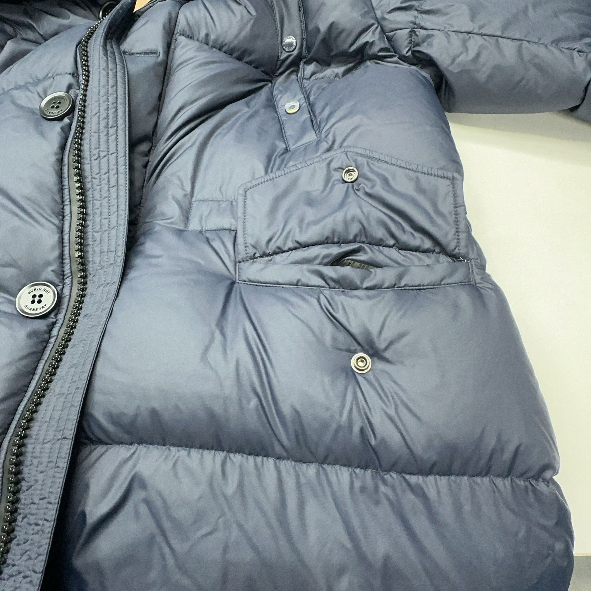 Burberry Burberry Check Lined Hooded Down Jacket Navy Size S Size US S / EU 44-46 / 1 - 8 Thumbnail