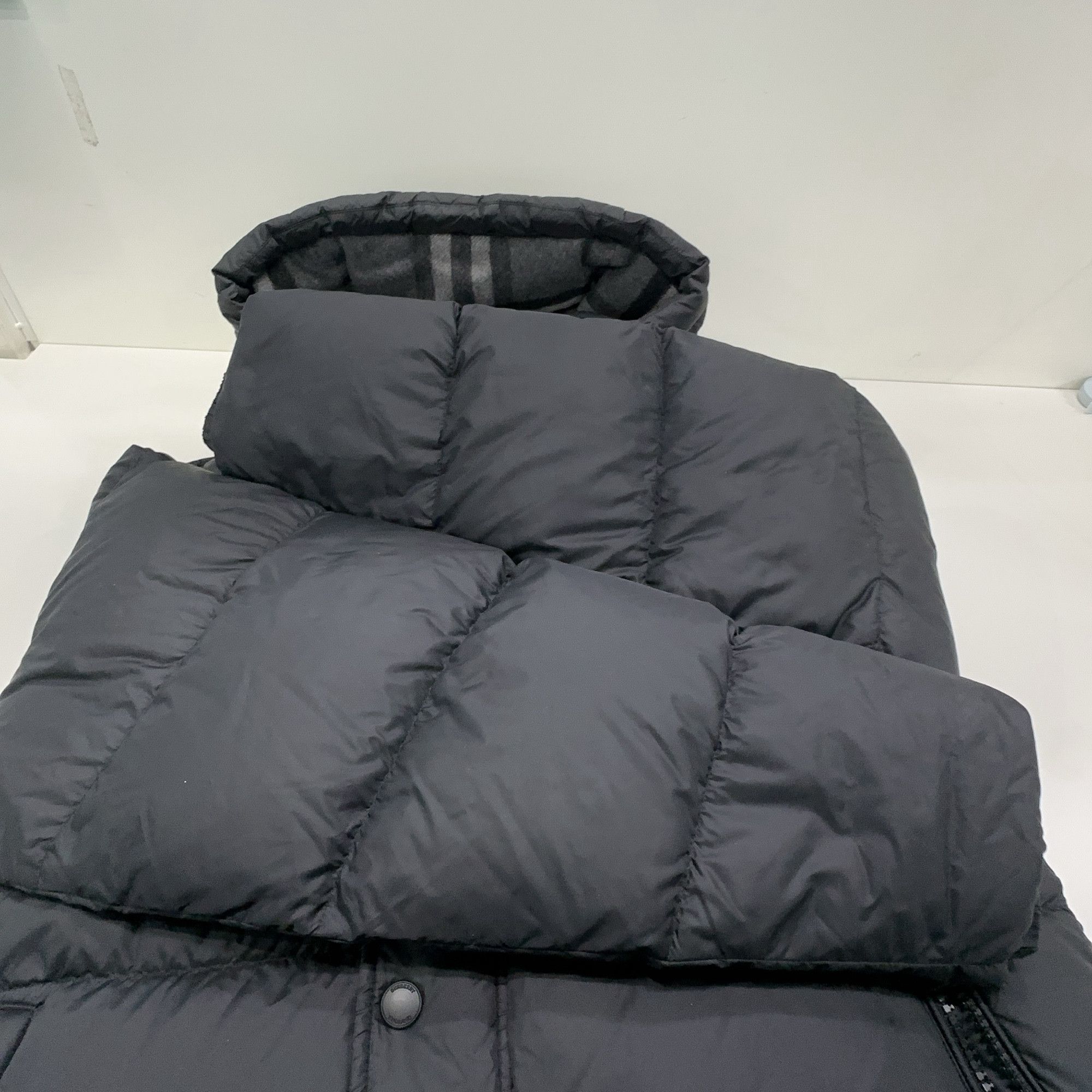 Burberry Burberry Black Down Puffer Jacket Size M Size US M / EU 48-50 / 2 - 8 Thumbnail