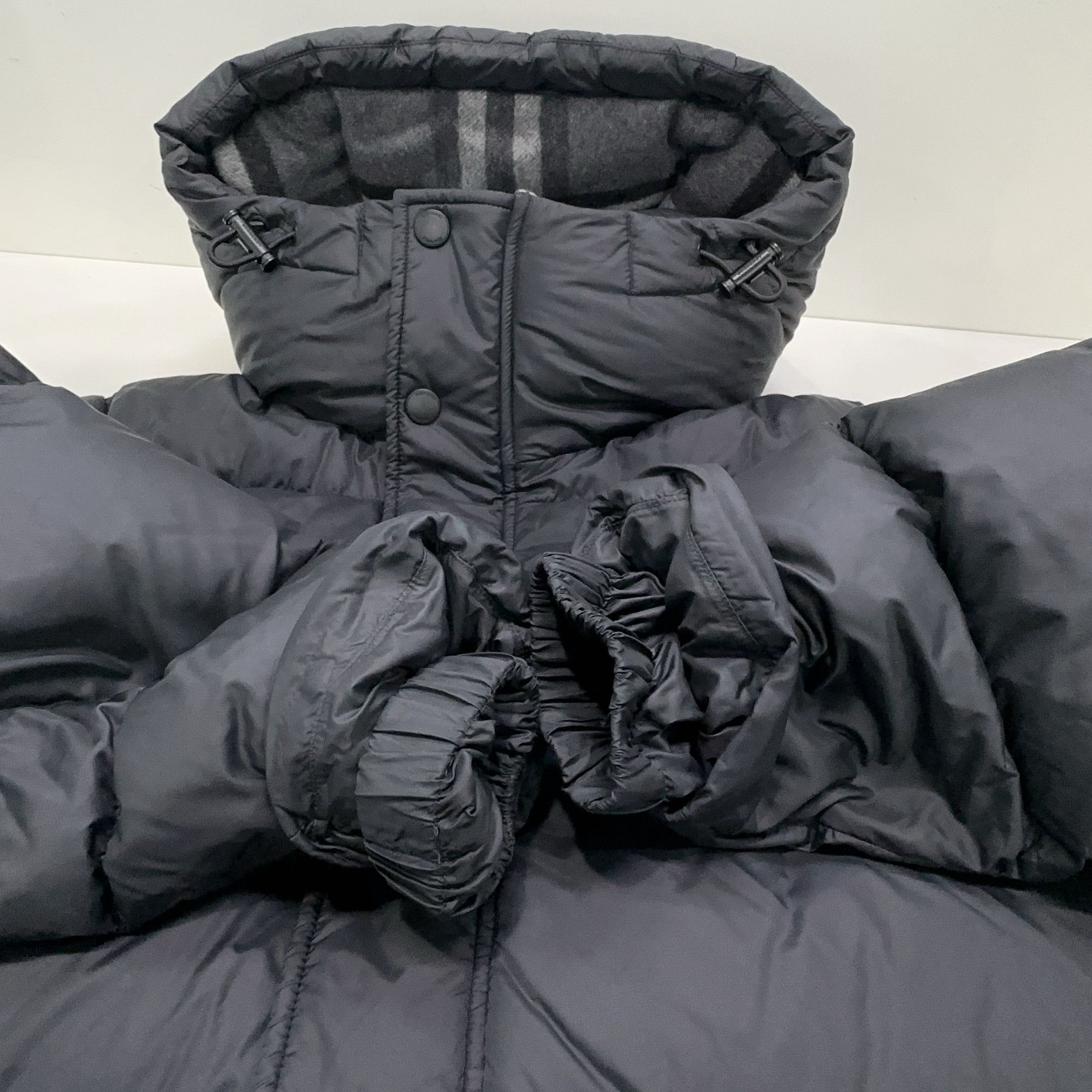 Burberry Burberry Black Down Puffer Jacket Size M Size US M / EU 48-50 / 2 - 9 Thumbnail