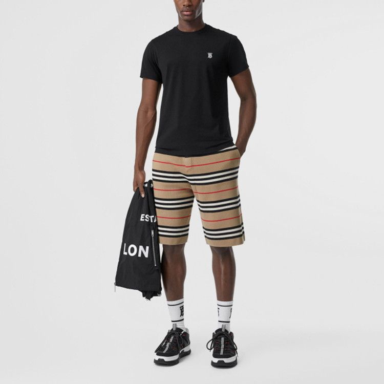 Burberry Burberry TB Logo T-Shirt Size S Size US S / EU 44-46 / 1 - 16 Thumbnail