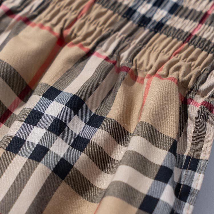 Burberry Burberry Check Pattern Shorts Size UK 4 Size 25" / US 0 / IT 36 - 11 Thumbnail