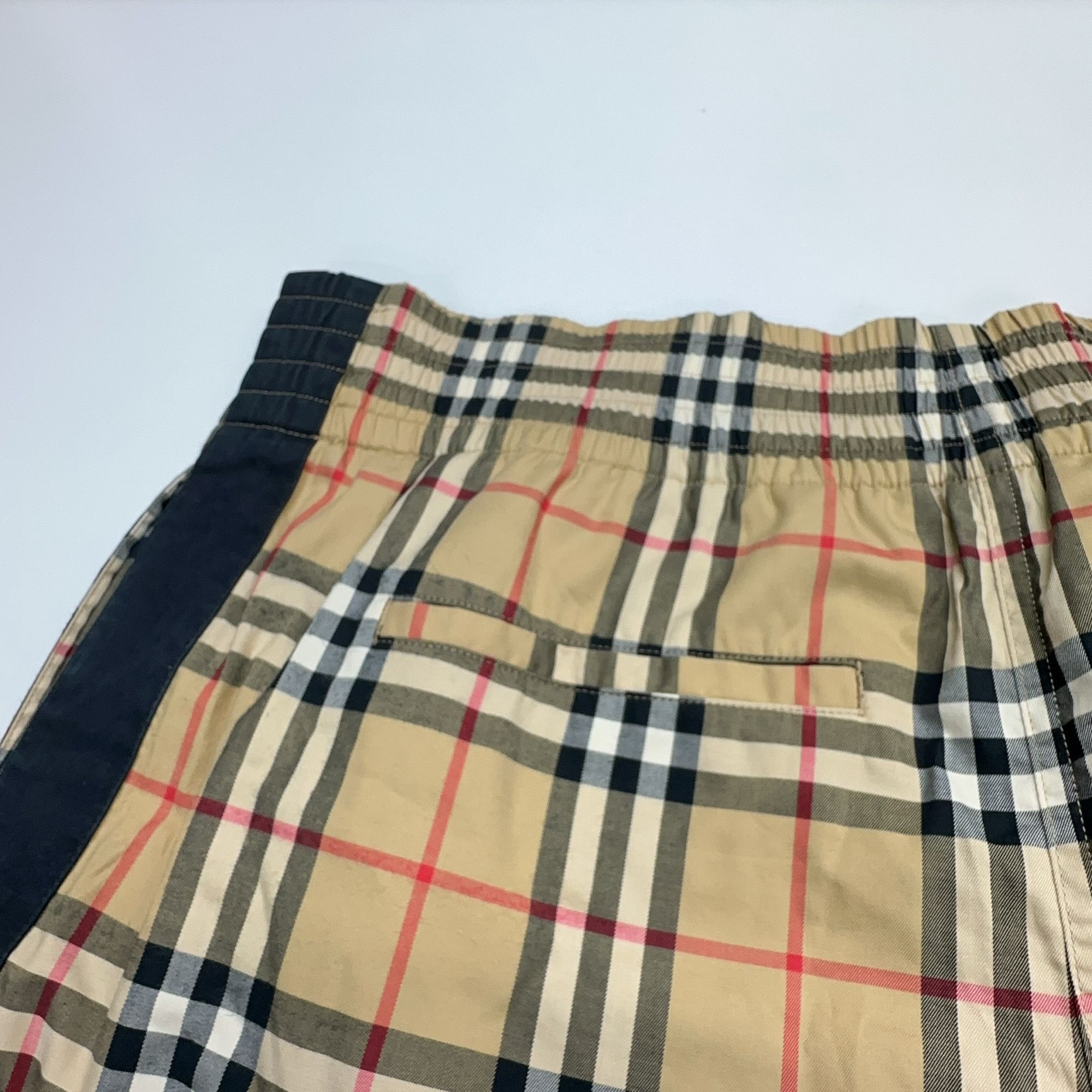 Burberry Burberry Check Pattern Shorts Size UK 4 Size 25" / US 0 / IT 36 - 7 Thumbnail