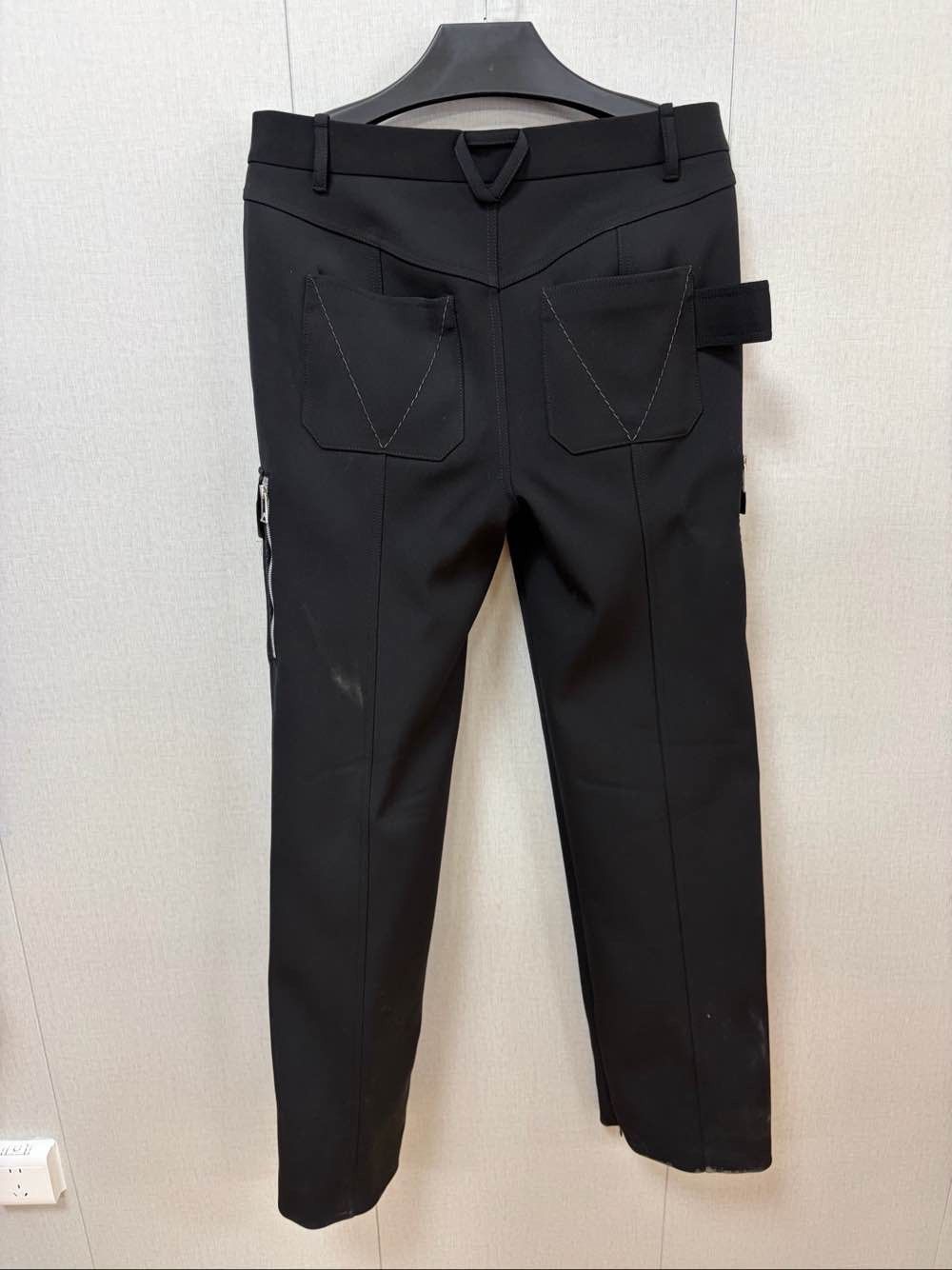 Bottega Veneta Bottega Veneta Wool Cargo Pants Size 32 Size US 32 / EU 48 - 2 Thumbnail