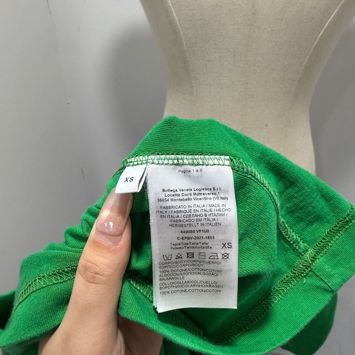 Bottega Veneta Bottega Veneta Solid Green T-Shirt Size XS Size XS / US 0-2 / IT 36-38 - 4 Thumbnail