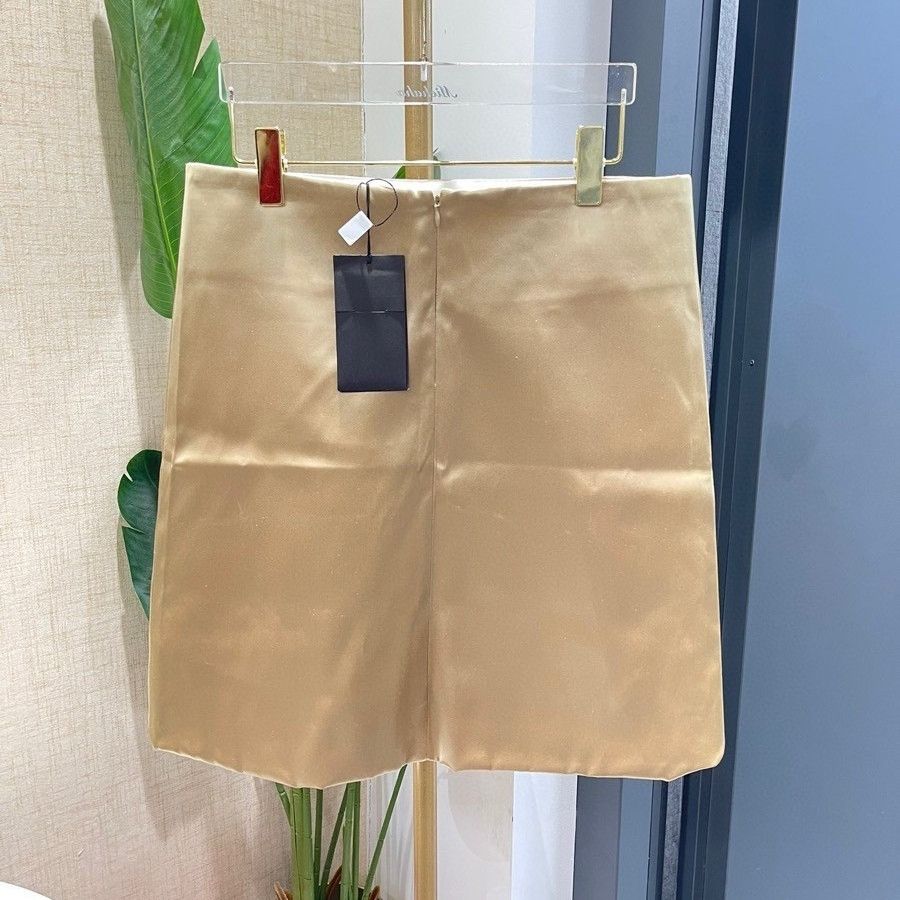 Bottega Veneta Bottega Veneta Gold Satin Mini Skirt Size 38 Size 26" / US 2 / IT 38 - 2 Thumbnail