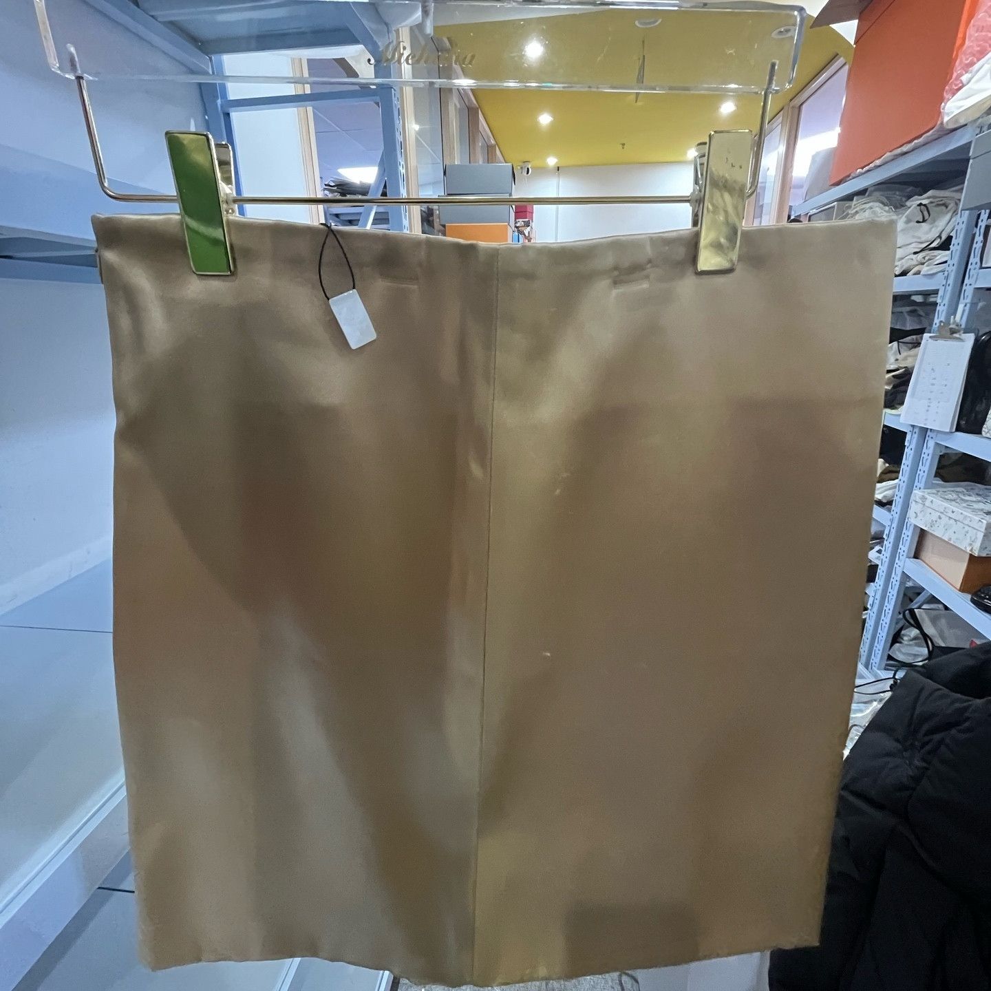 Bottega Veneta Bottega Veneta Gold Satin Mini Skirt Size 38 Size 26" / US 2 / IT 38 - 12 Thumbnail