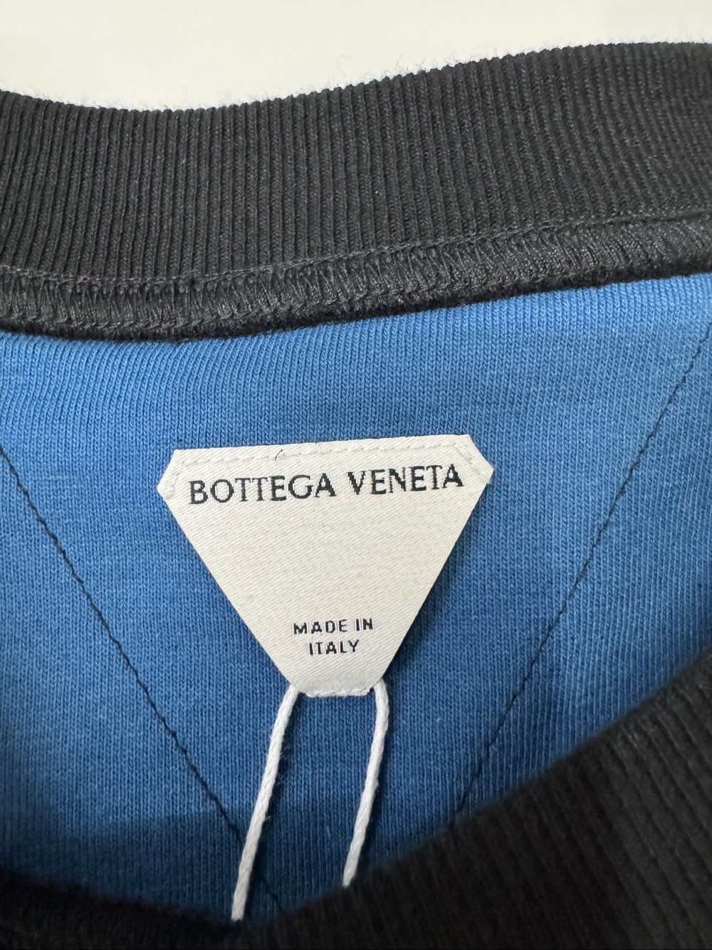 Bottega Veneta Bottega Veneta Contrast Trim T-Shirt Size L Size US L / EU 52-54 / 3 - 3 Thumbnail