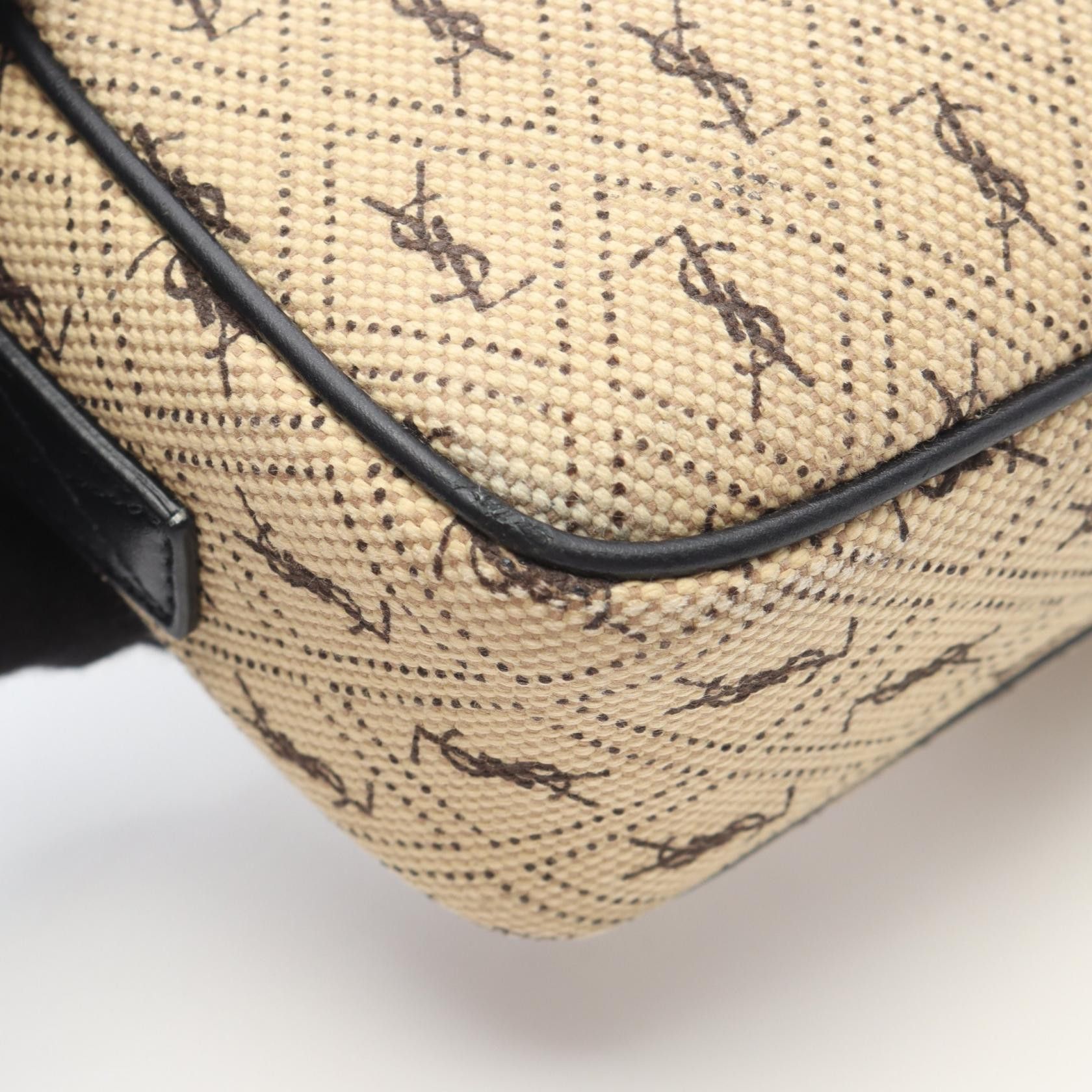 Yves Saint Laurent Yves Saint Laurent Saint Laurent Paris Monogram camera bag shoulder bag Textile Shoulder Bag 568608 DUTY FREE for USA Size ONE SIZE - 6 Thumbnail