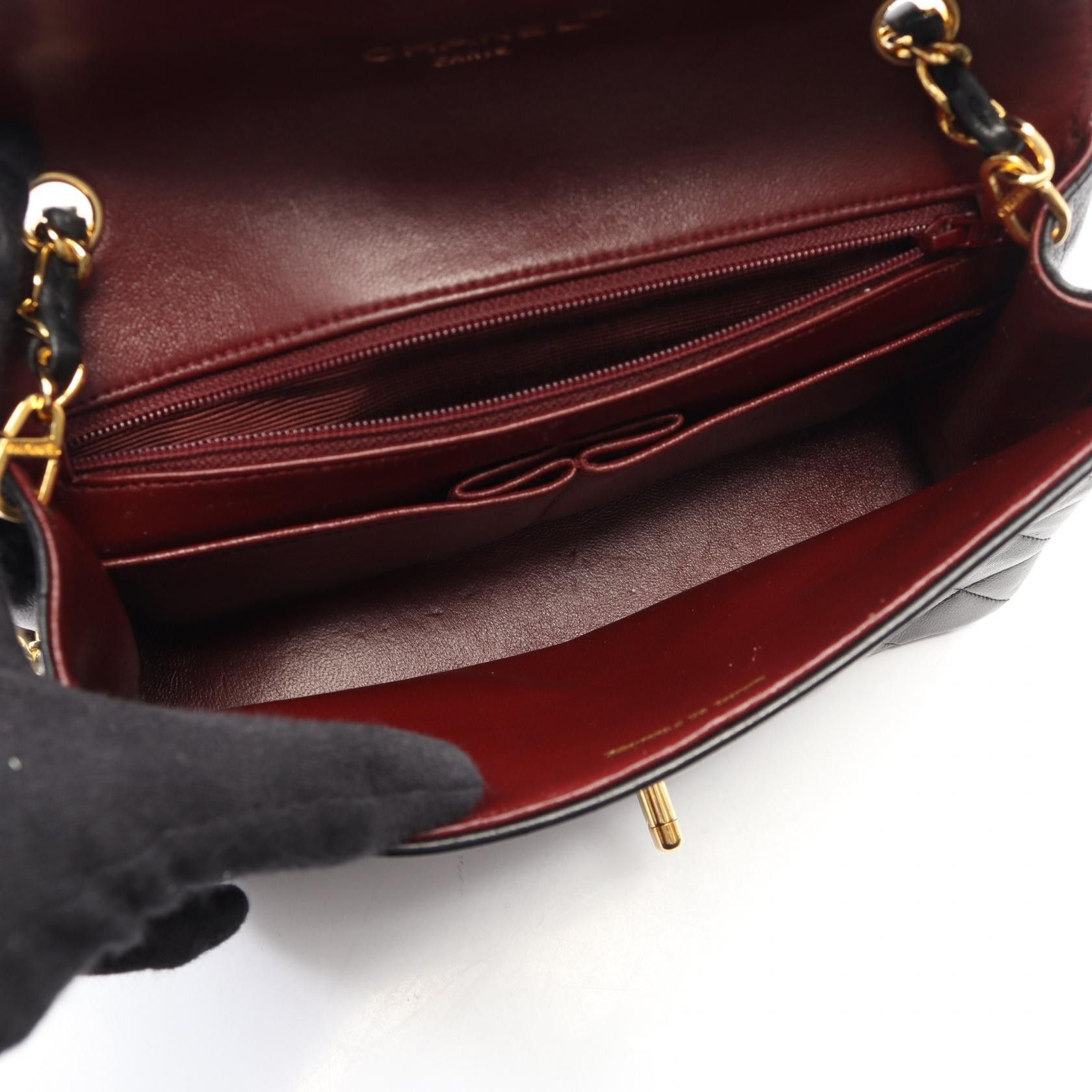 Chanel Chanel CHANEL Matelasse Lambskin Shoulder Bag Leather Shoulder Bag DUTY FREE for USA Size ONE SIZE - 3 Thumbnail