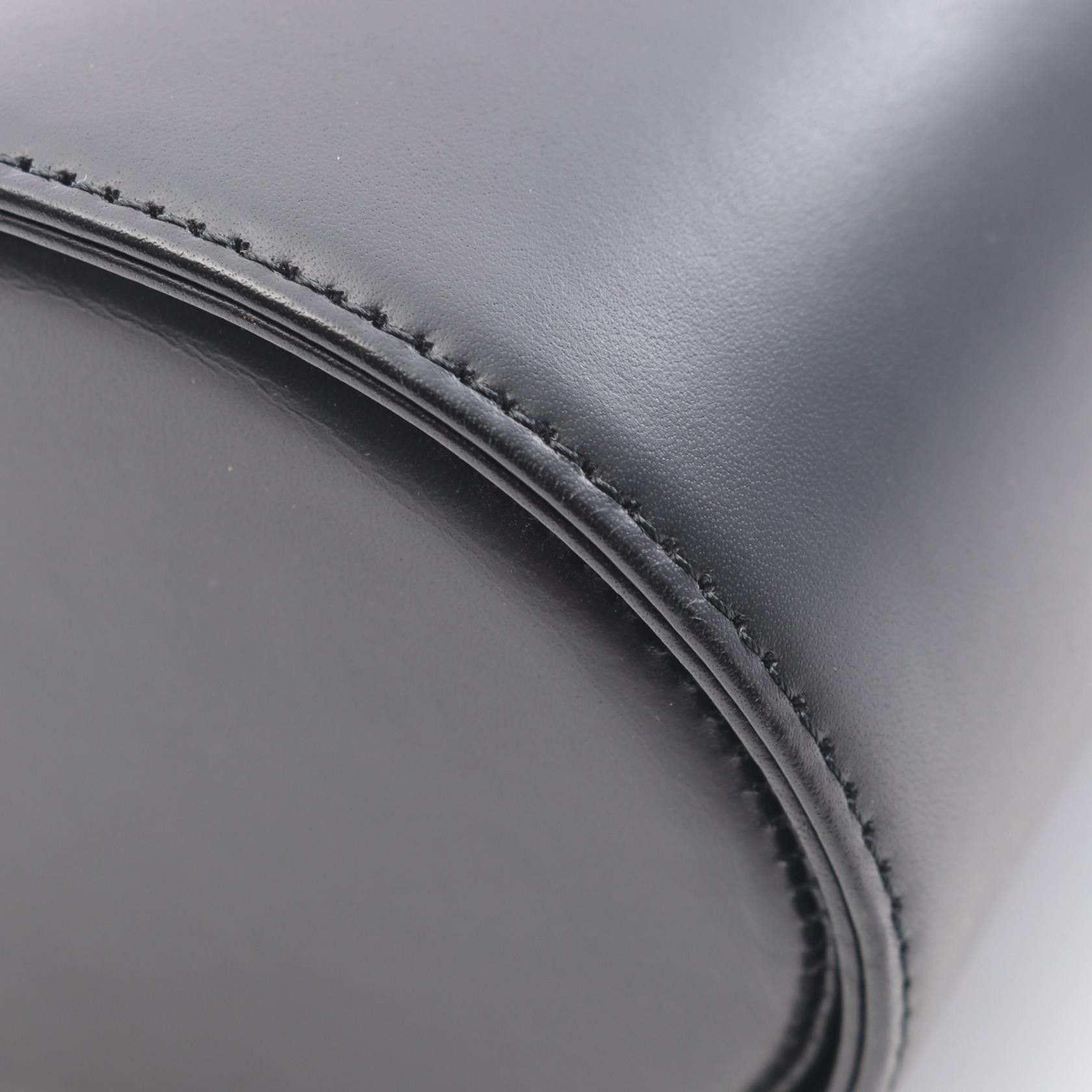Givenchy Givenchy Givenchy Leather Vanity Bag Leather Handbag DUTY FREE for USA Size ONE SIZE - 8 Thumbnail