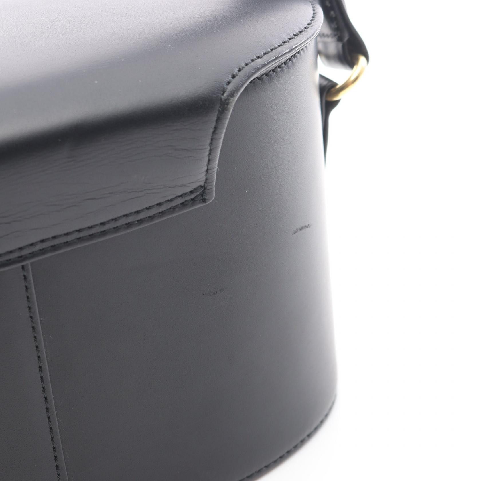 Givenchy Givenchy Givenchy Leather Vanity Bag Leather Handbag DUTY FREE for USA Size ONE SIZE - 5 Thumbnail