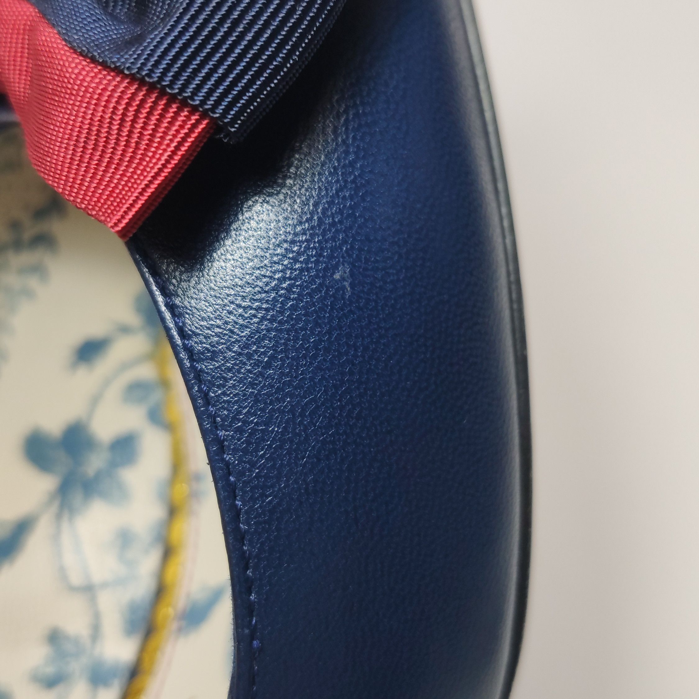 Gucci Gucci Women 7-5 Flats Size US 7.5 / IT 37.5 - 7 Thumbnail