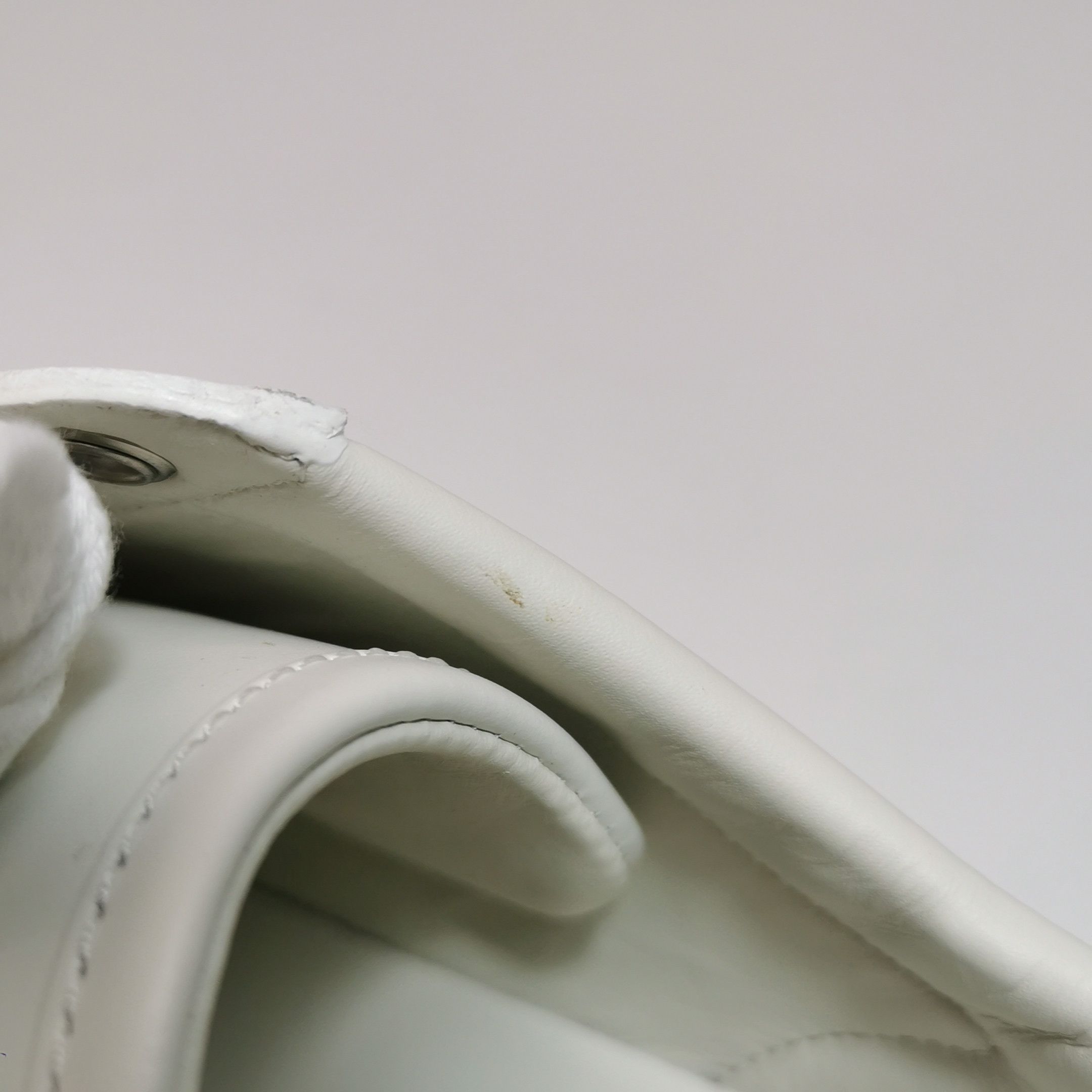 Gucci Gucci Women 7 Lowtop Sneakers Size US 7 / IT 37 - 8 Thumbnail