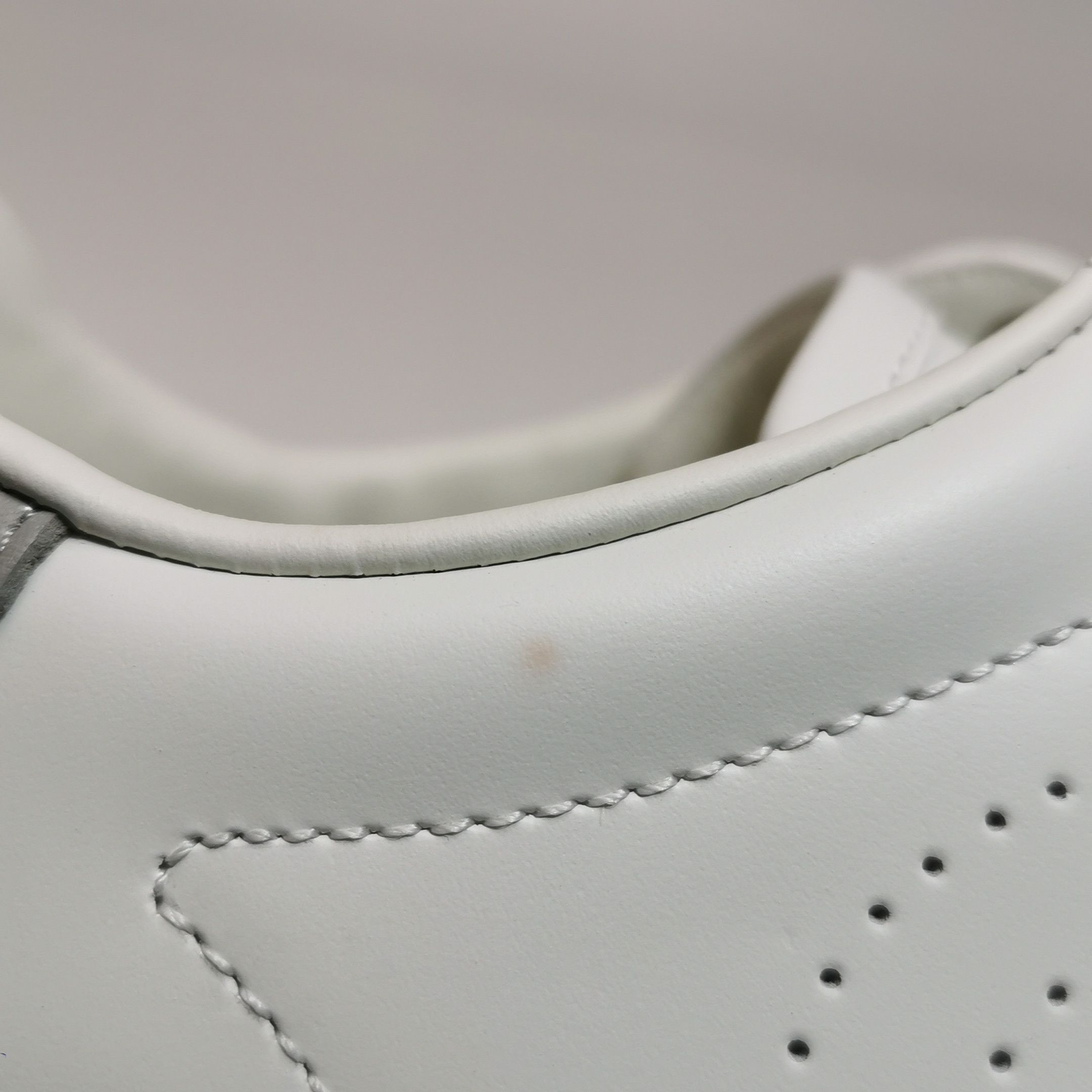 Gucci Gucci Women 7 Lowtop Sneakers Size US 7 / IT 37 - 7 Thumbnail
