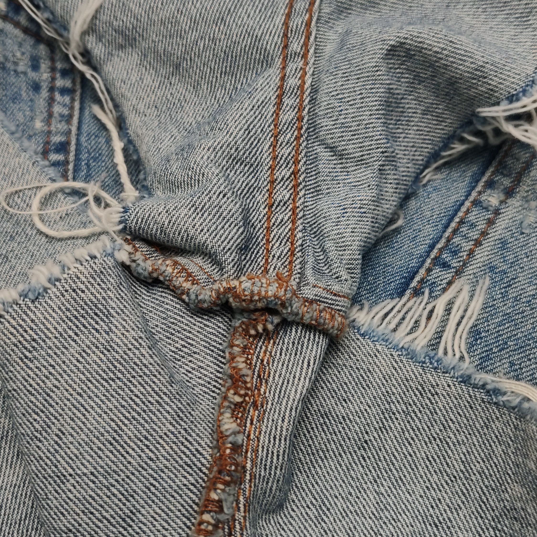 Gucci Gucci Women 26 Shorts Size 26" / US 2 / IT 38 - 11 Thumbnail