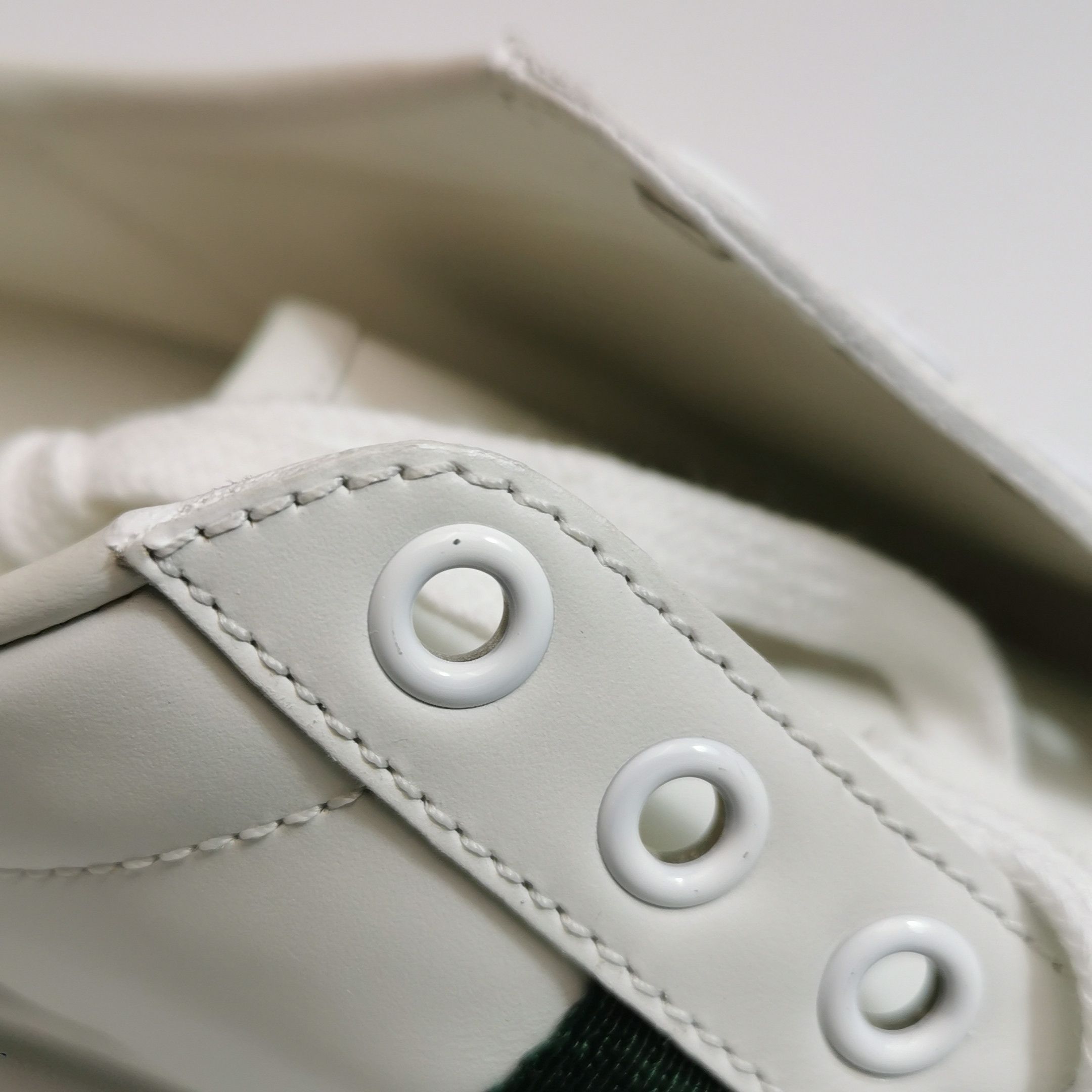 Gucci Gucci Women 7-5 Lowtop Sneakers Size US 7.5 / IT 37.5 - 7 Thumbnail