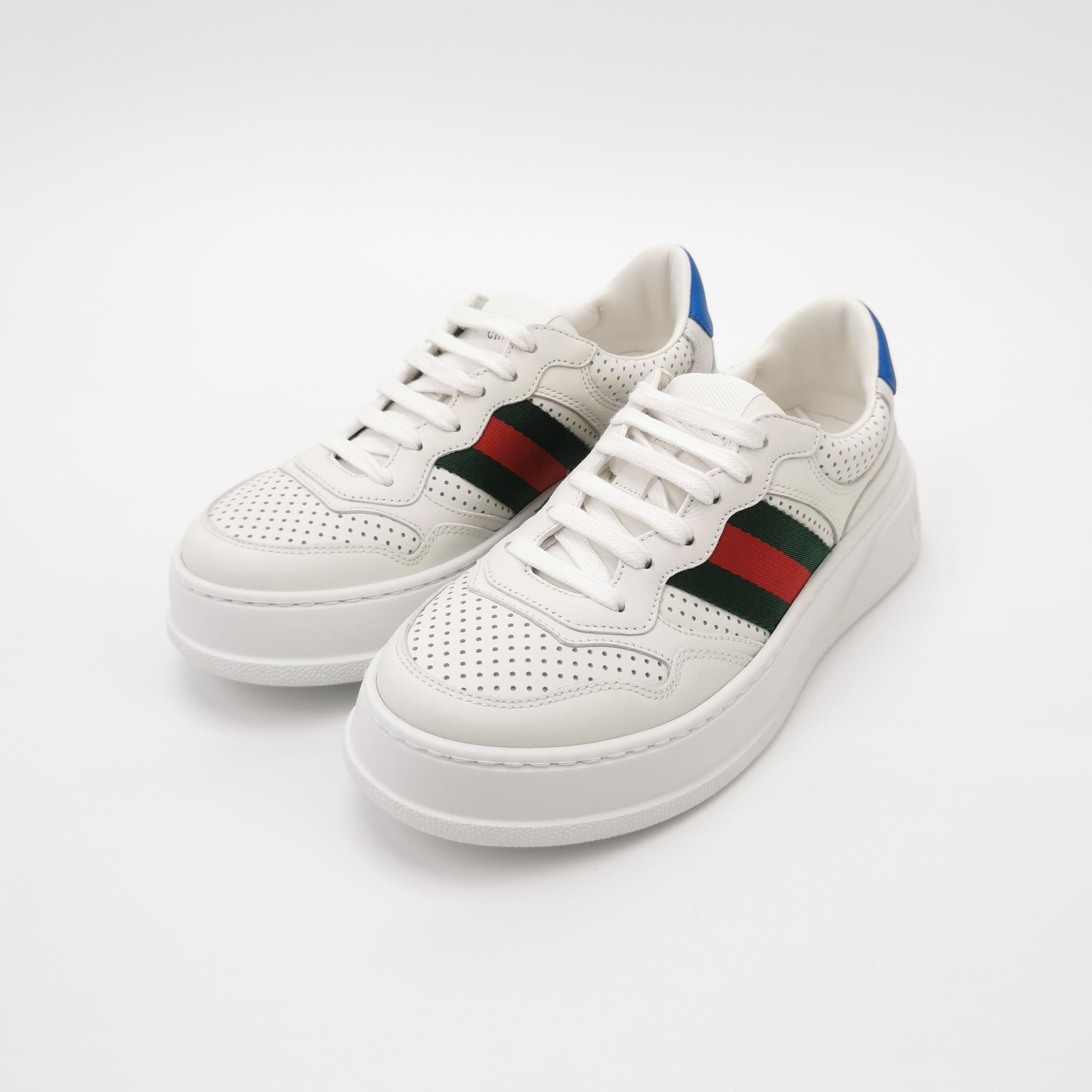 Gucci Gucci Women 5 Lowtop Sneakers Size US 5 / IT 35 - 2 Thumbnail