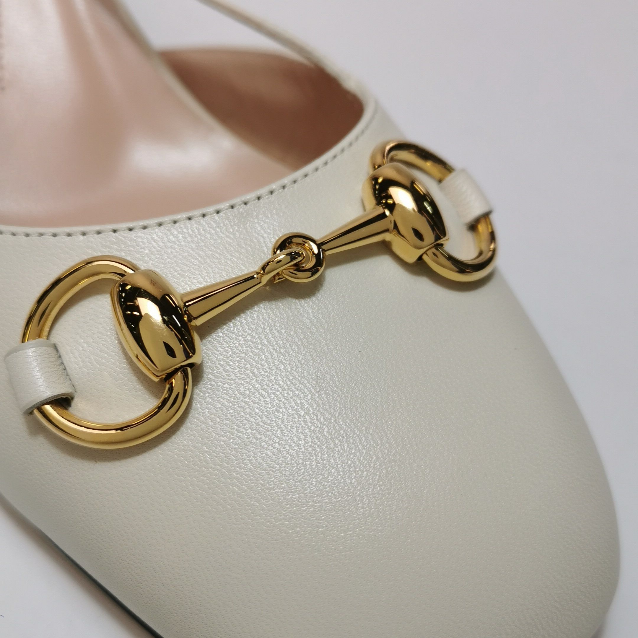 Gucci Gucci Women 6-5 Flats Size US 6.5 / IT 36.5 - 10 Thumbnail