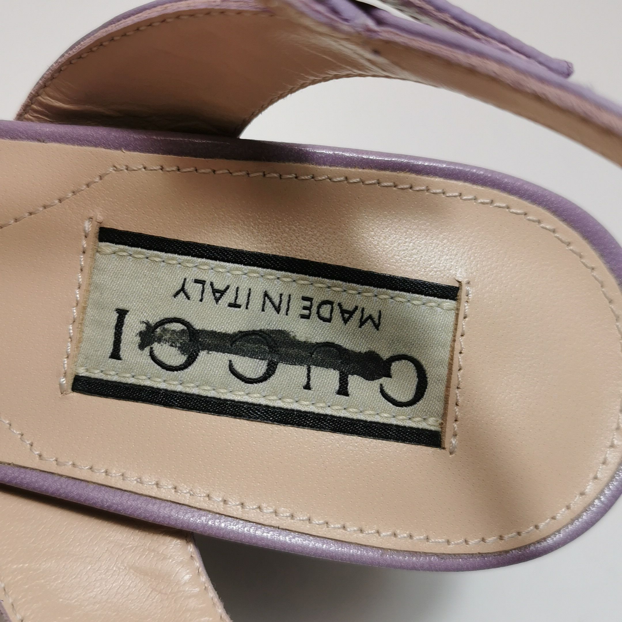 Gucci Gucci Women 5 Sandals Size US 5 / IT 35 - 13 Thumbnail