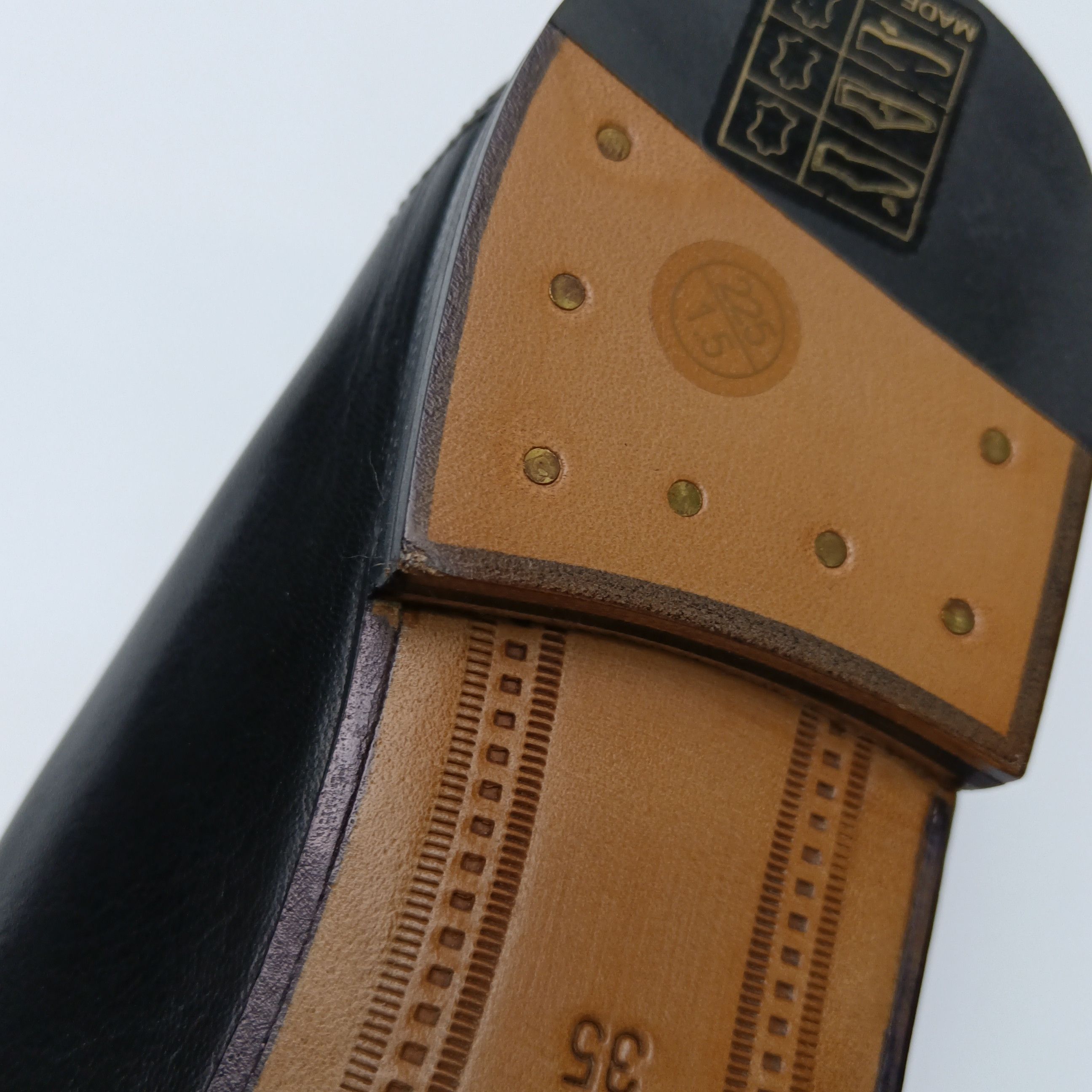 Gucci Gucci Women 5 Flats Size US 5 / IT 35 - 7 Thumbnail