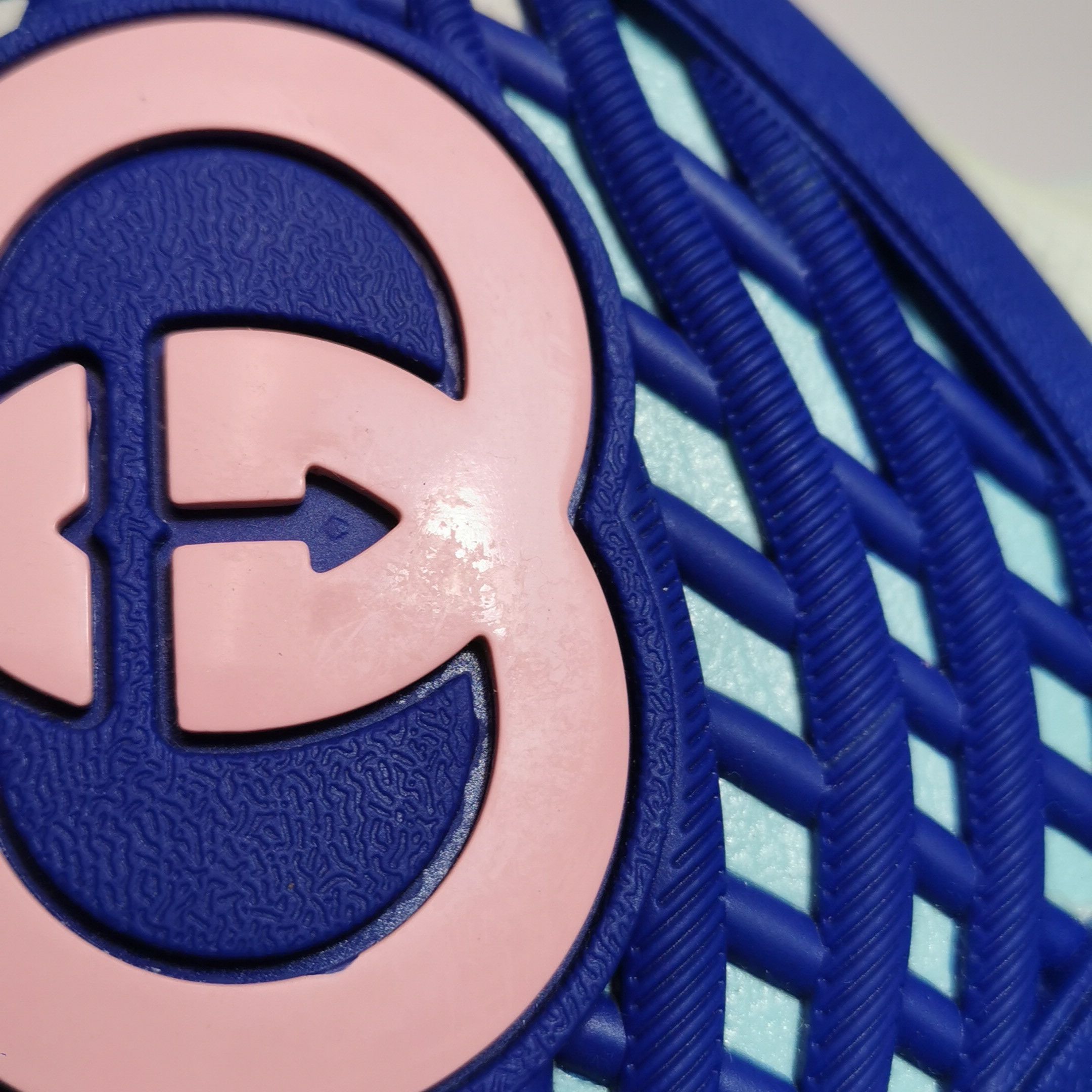 Gucci Gucci Women 6 Lowtop Sneakers Size US 6 / IT 36 - 7 Thumbnail