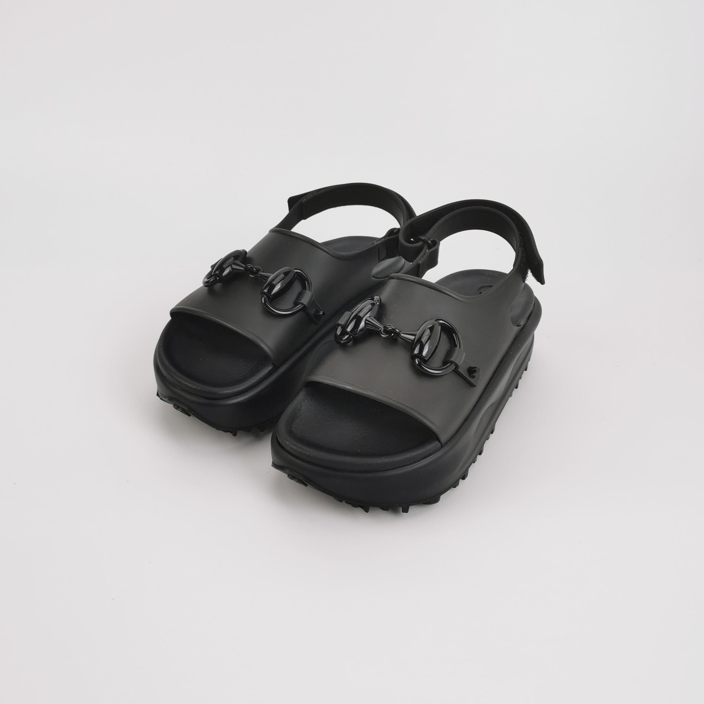 Gucci Gucci Women 5 Sandals Size US 5 / IT 35 - 2 Thumbnail