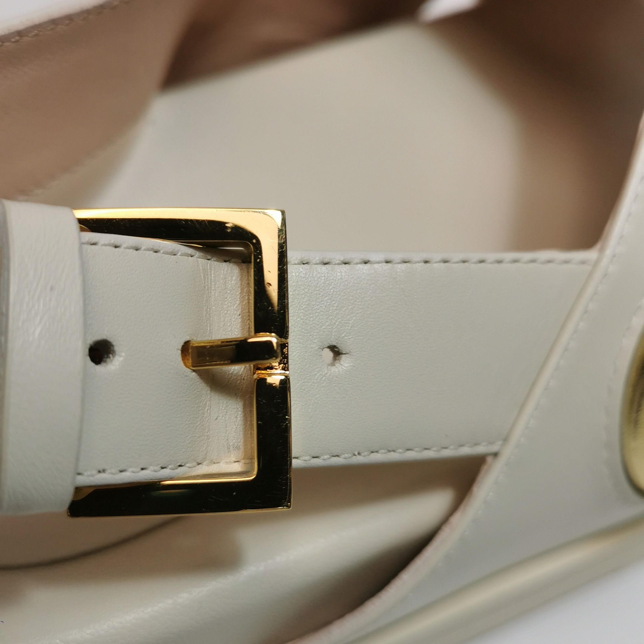 Gucci Gucci Women 5 Sandals Size US 5 / IT 35 - 10 Thumbnail