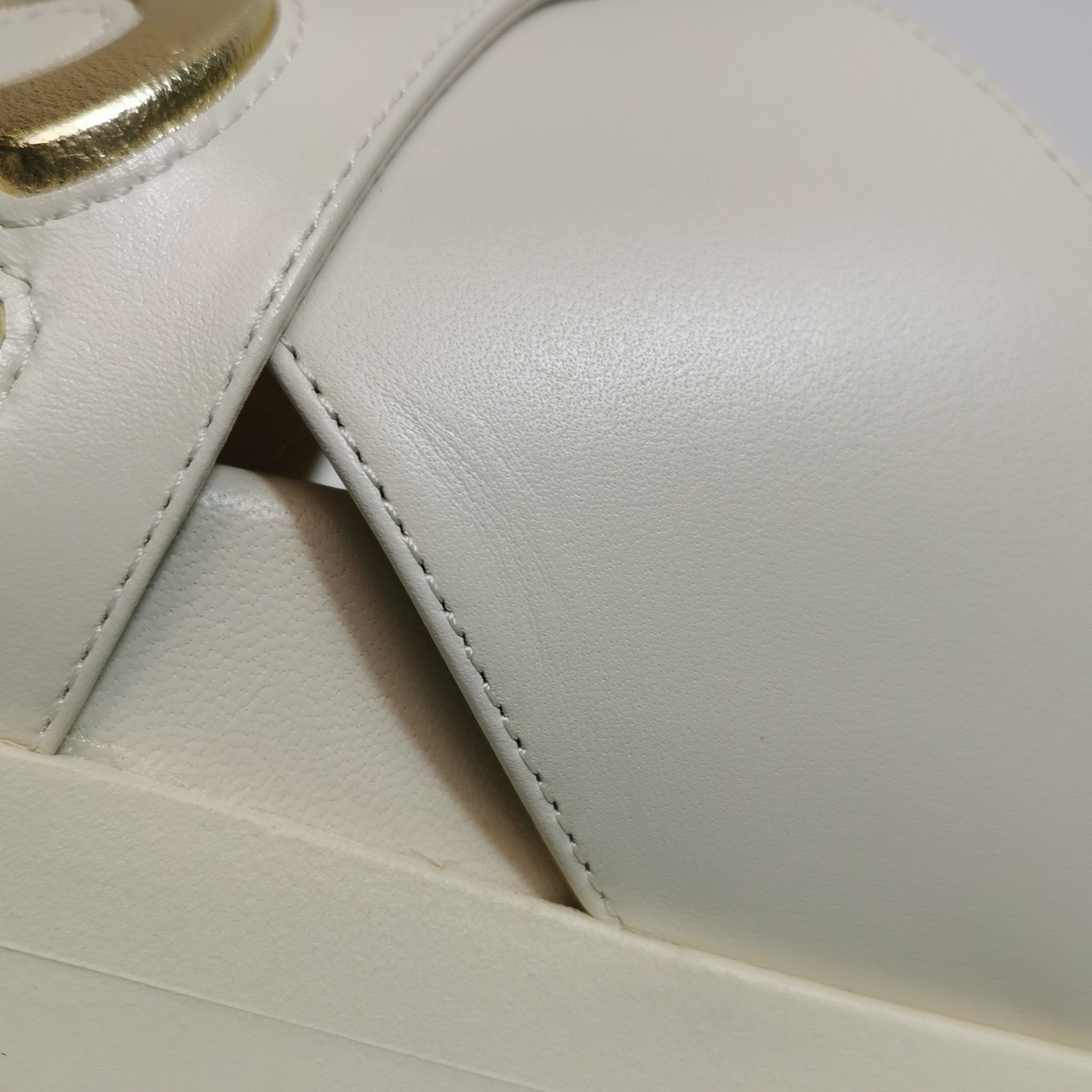 Gucci Gucci Women 5 Sandals Size US 5 / IT 35 - 13 Thumbnail