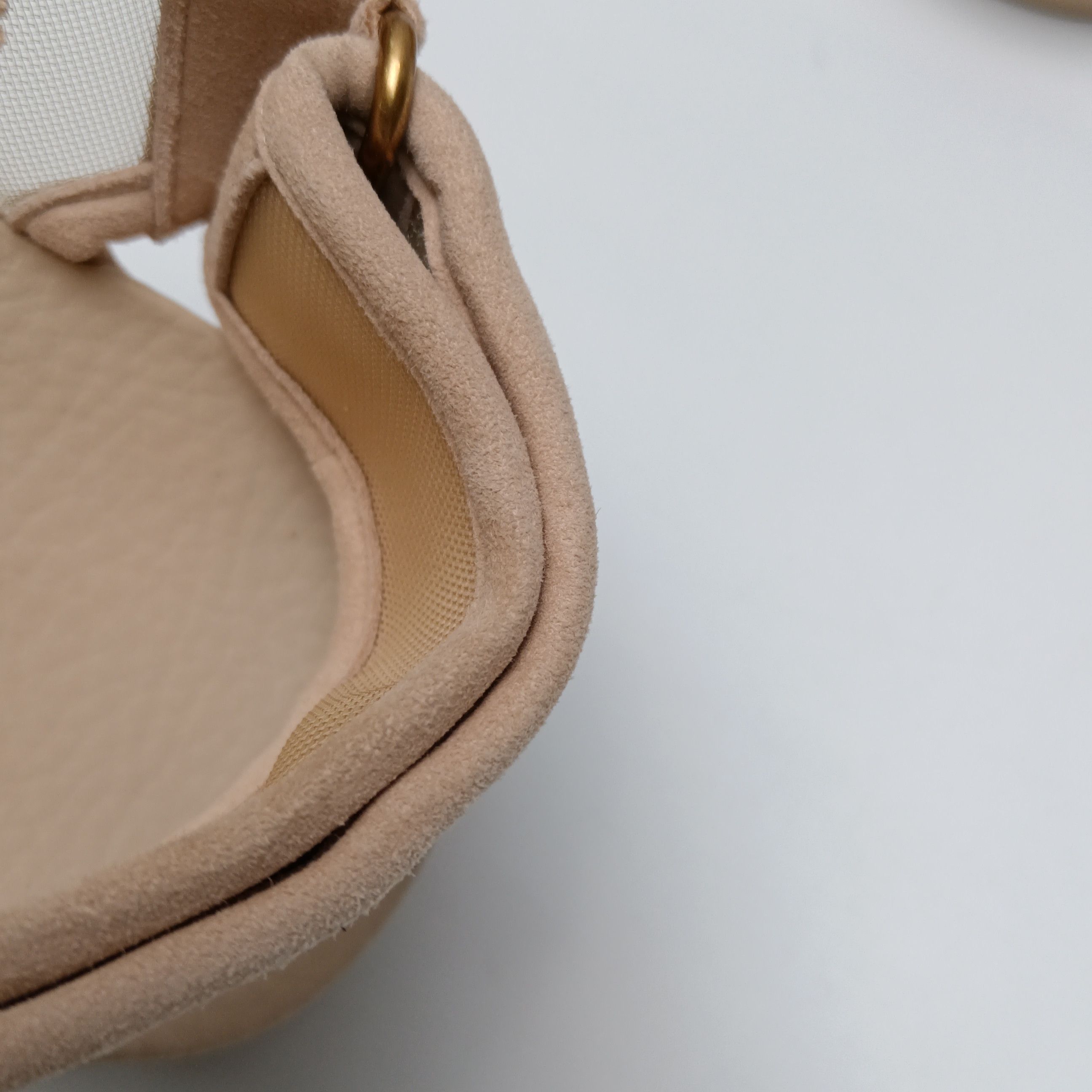 Gucci Gucci Women 5 Sandals Size US 5 / IT 35 - 7 Thumbnail