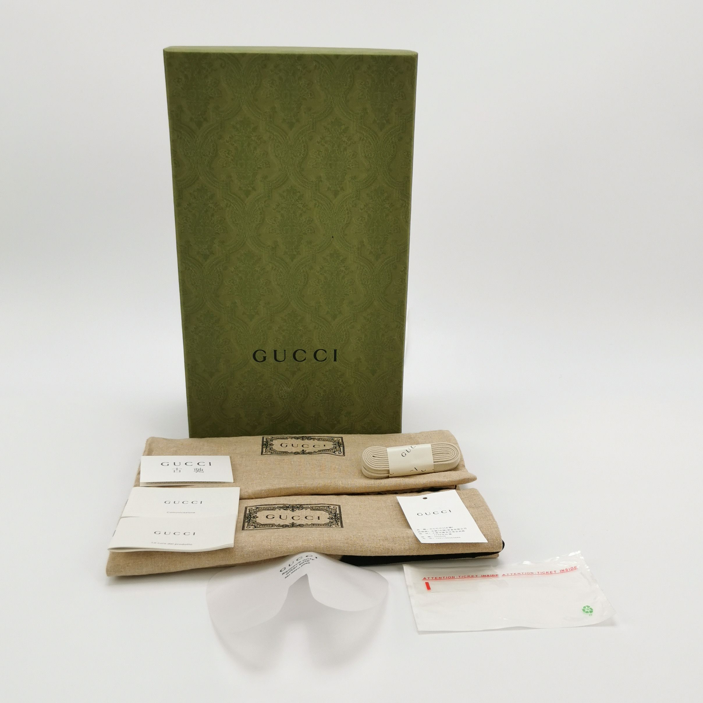 Gucci Gucci Women 5 Lowtop Sneakers Size US 5 / IT 35 - 6 Thumbnail