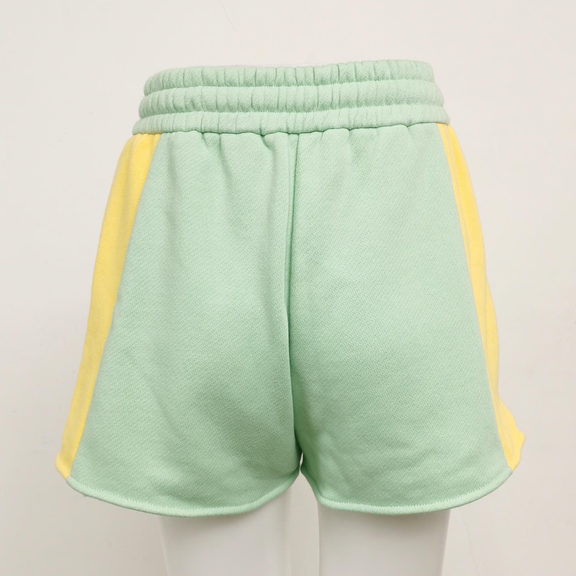 Gucci Gucci Women 26 Shorts Size 26" / US 2 / IT 38 - 2 Thumbnail