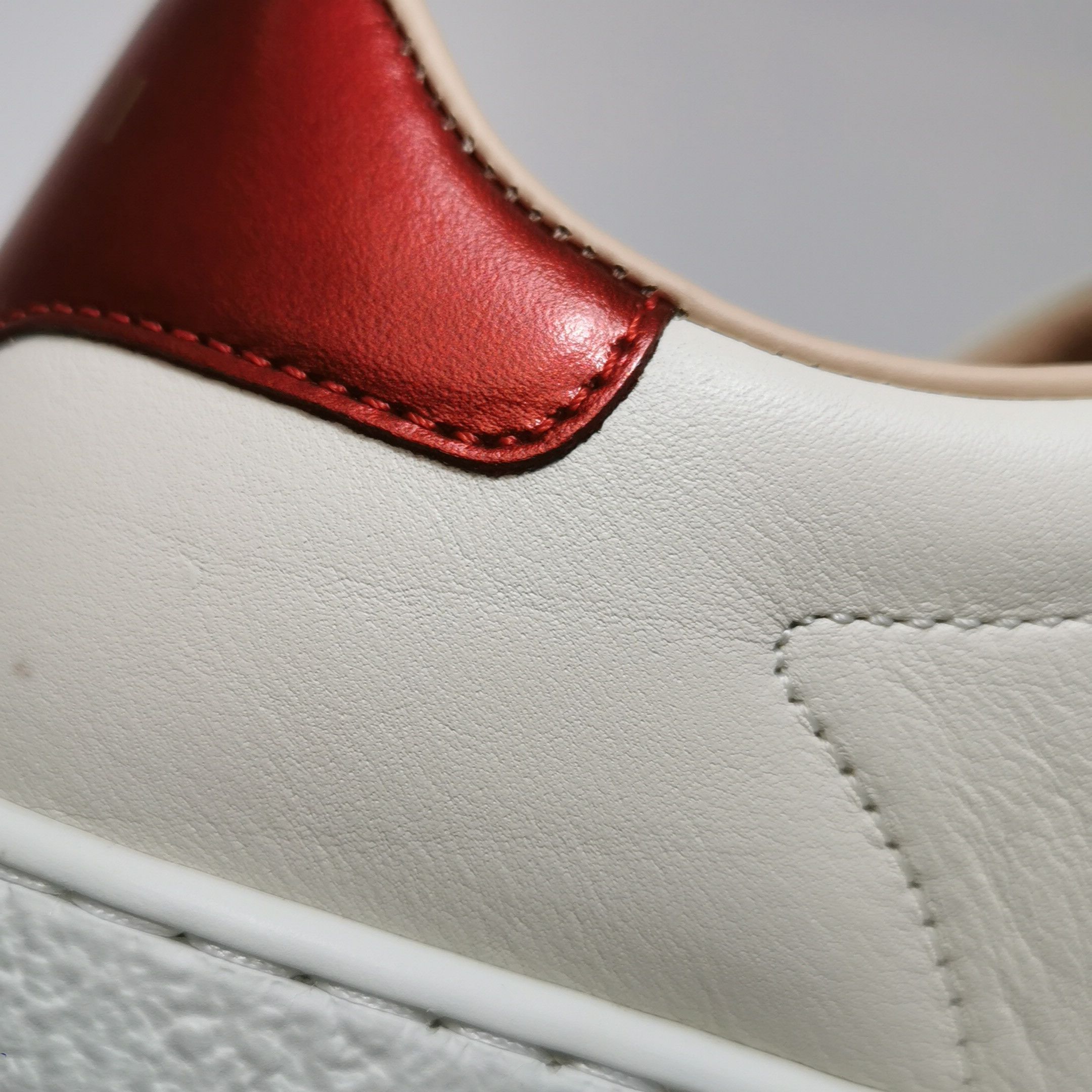 Gucci Gucci Women 7 Lowtop Sneakers Size US 7 / IT 37 - 9 Thumbnail