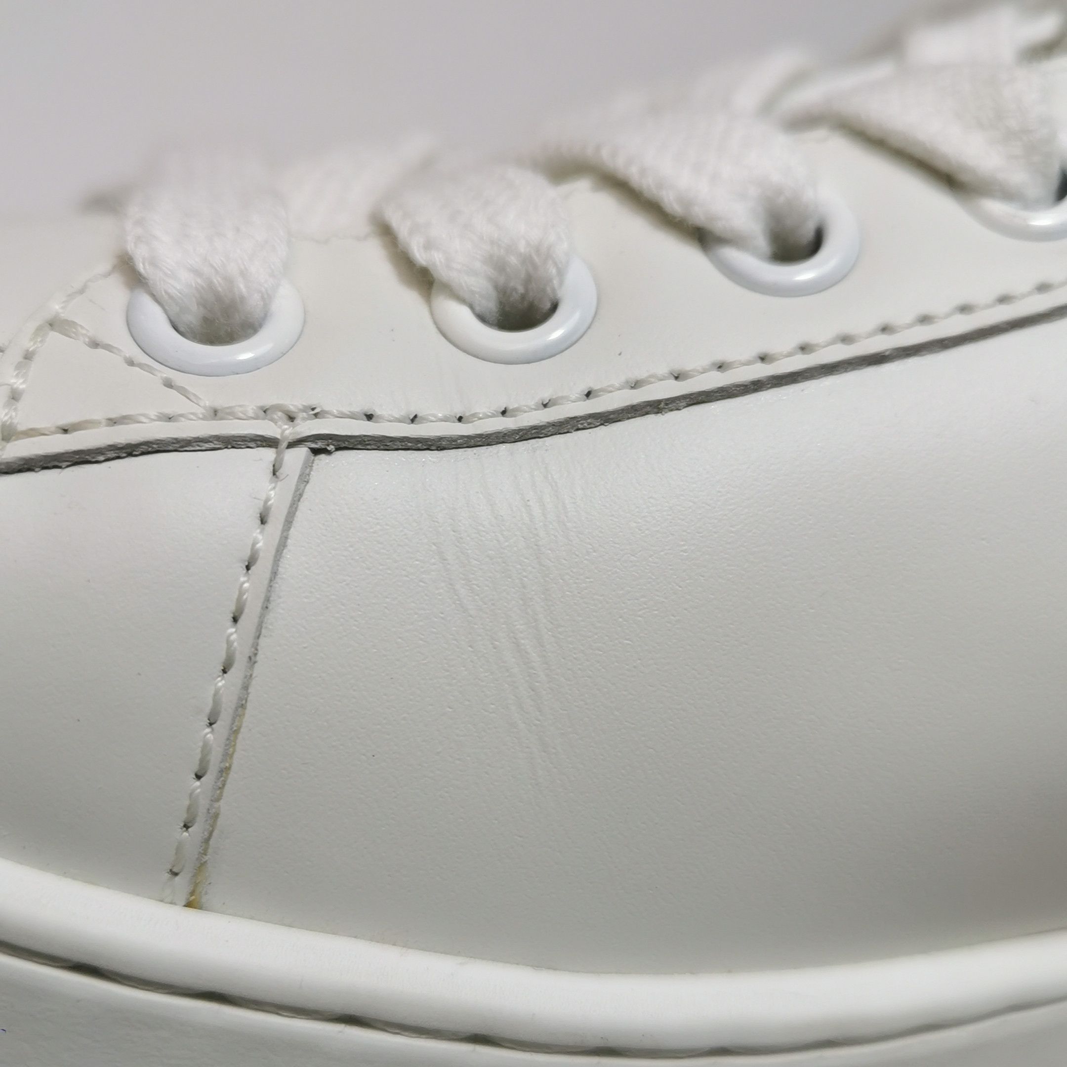 Gucci Gucci Women 6-5 Lowtop Sneakers Size US 6.5 / IT 36.5 - 11 Thumbnail