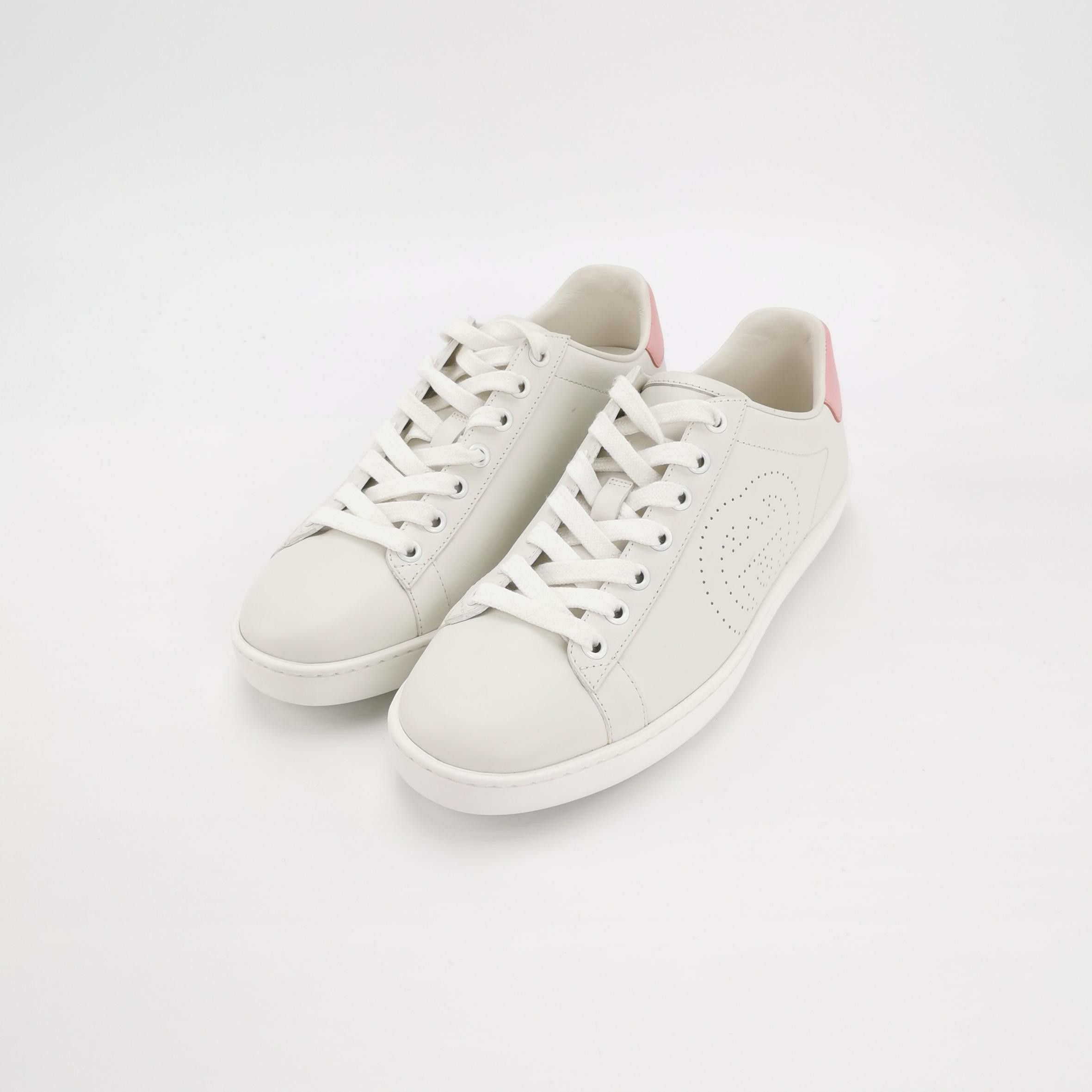 Gucci Gucci Women 6-5 Lowtop Sneakers Size US 6.5 / IT 36.5 - 2 Thumbnail
