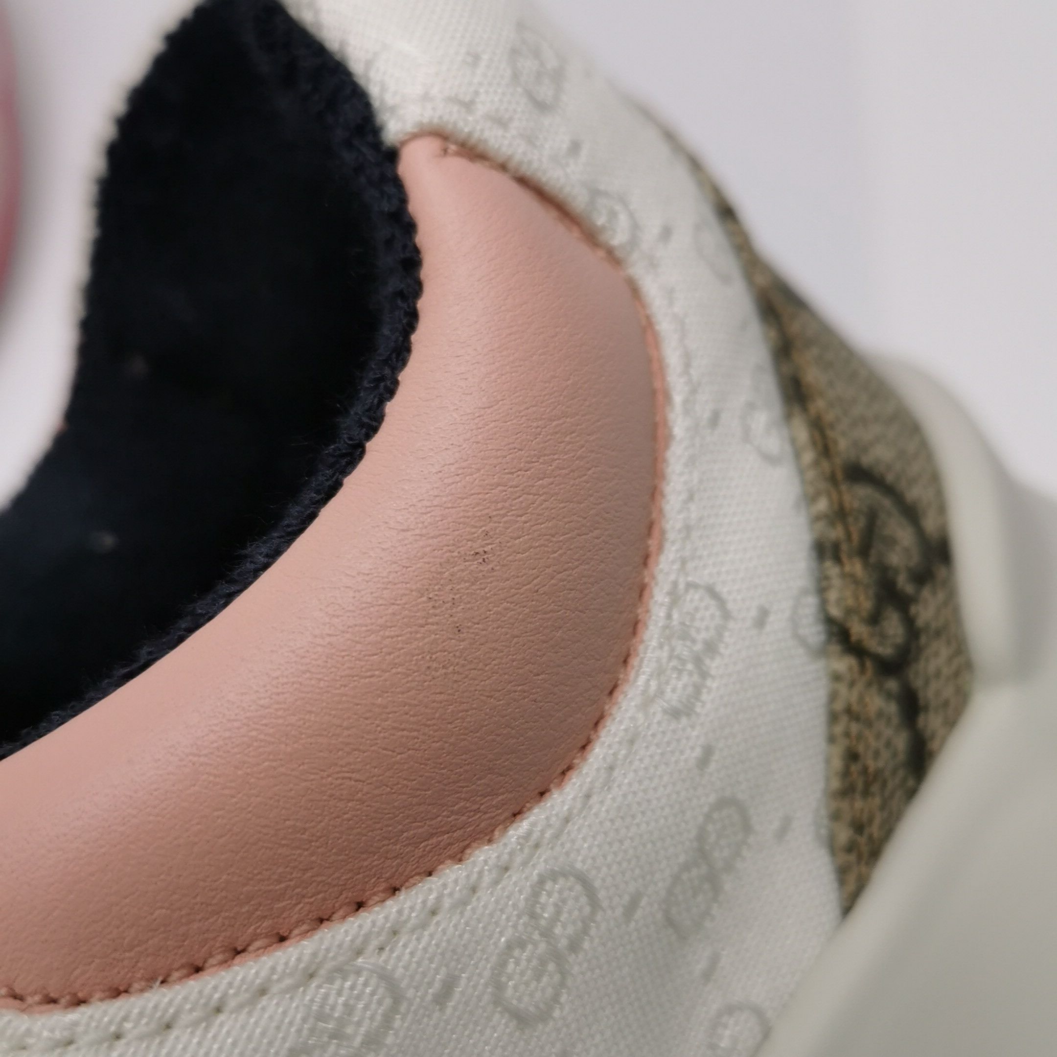 Gucci Gucci Women 11-5 Lowtop Sneakers Size US 11.5 / IT 41.5 - 7 Thumbnail