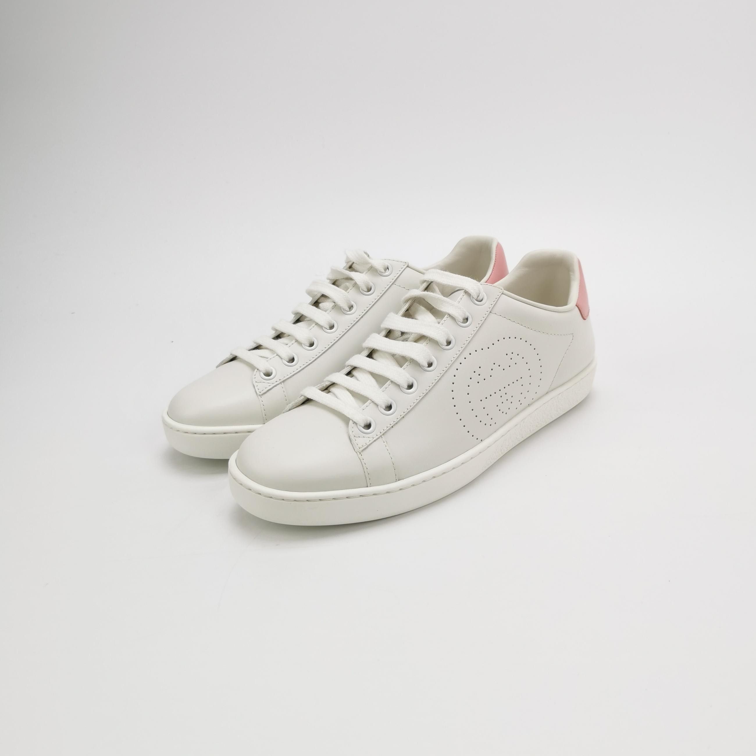 Gucci Gucci Women 6-5 Lowtop Sneakers Size US 6.5 / IT 36.5 - 2 Thumbnail