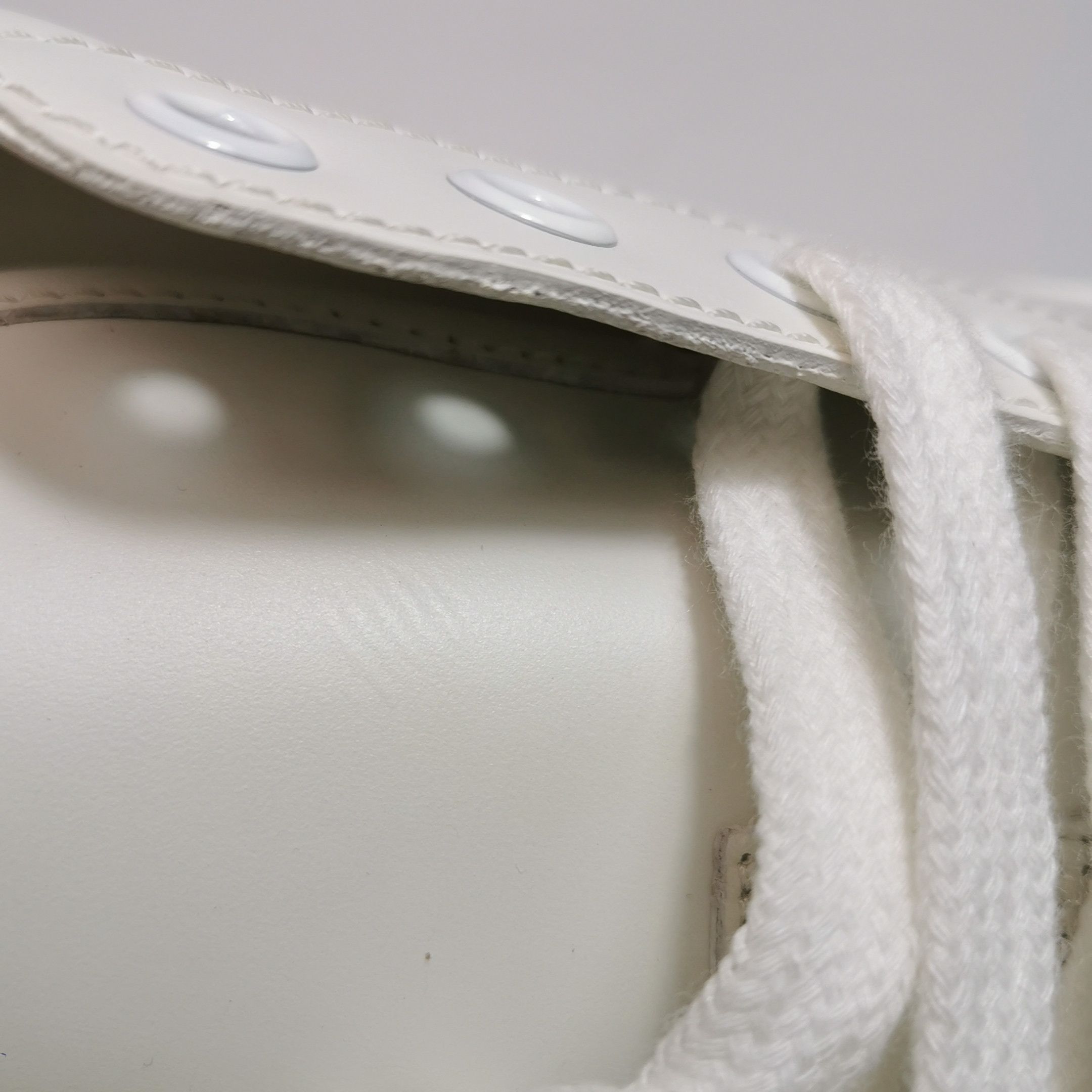 Gucci Gucci Women 6-5 Lowtop Sneakers Size US 6.5 / IT 36.5 - 7 Thumbnail