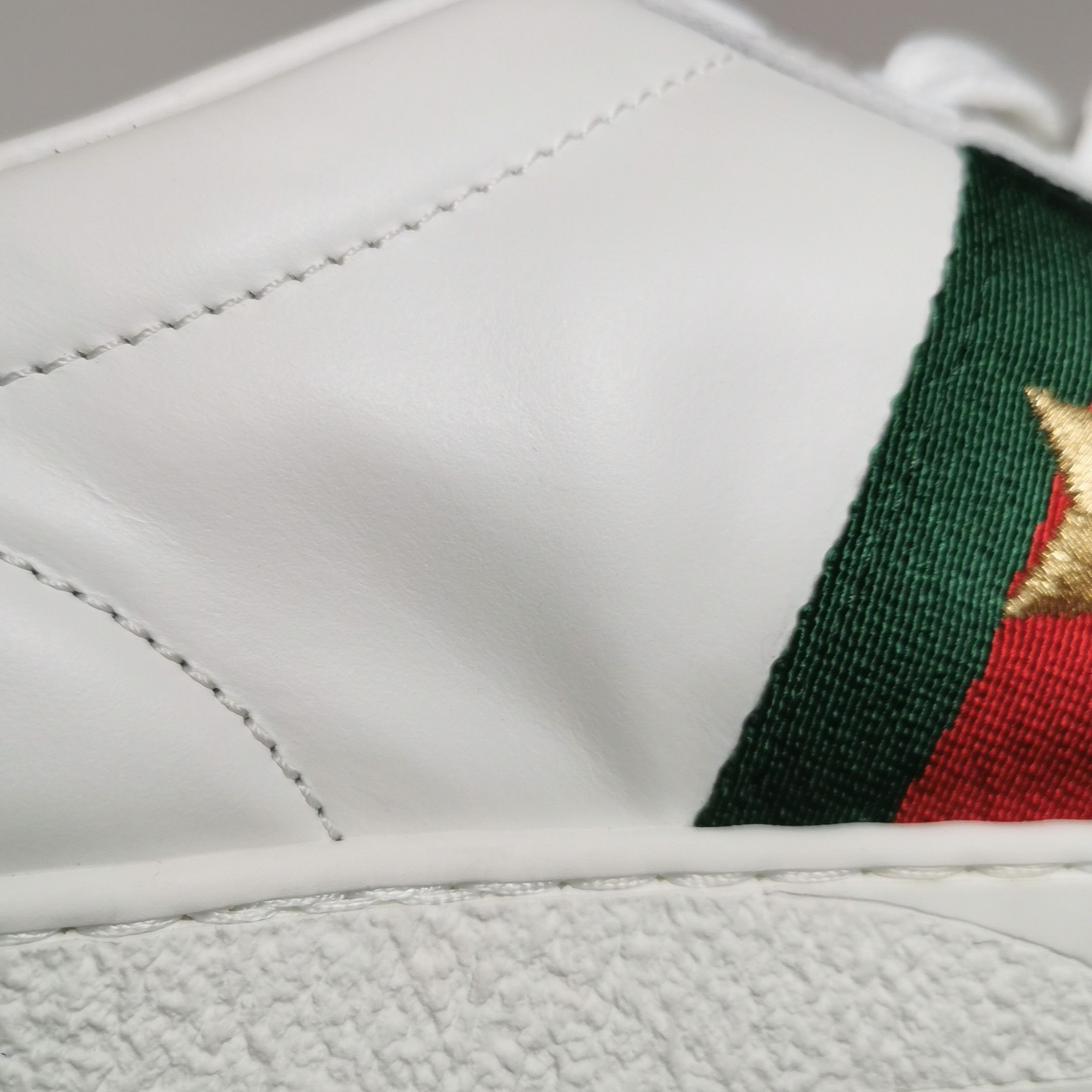 Gucci Gucci Women 7-5 Lowtop Sneakers Size US 7.5 / IT 37.5 - 10 Thumbnail