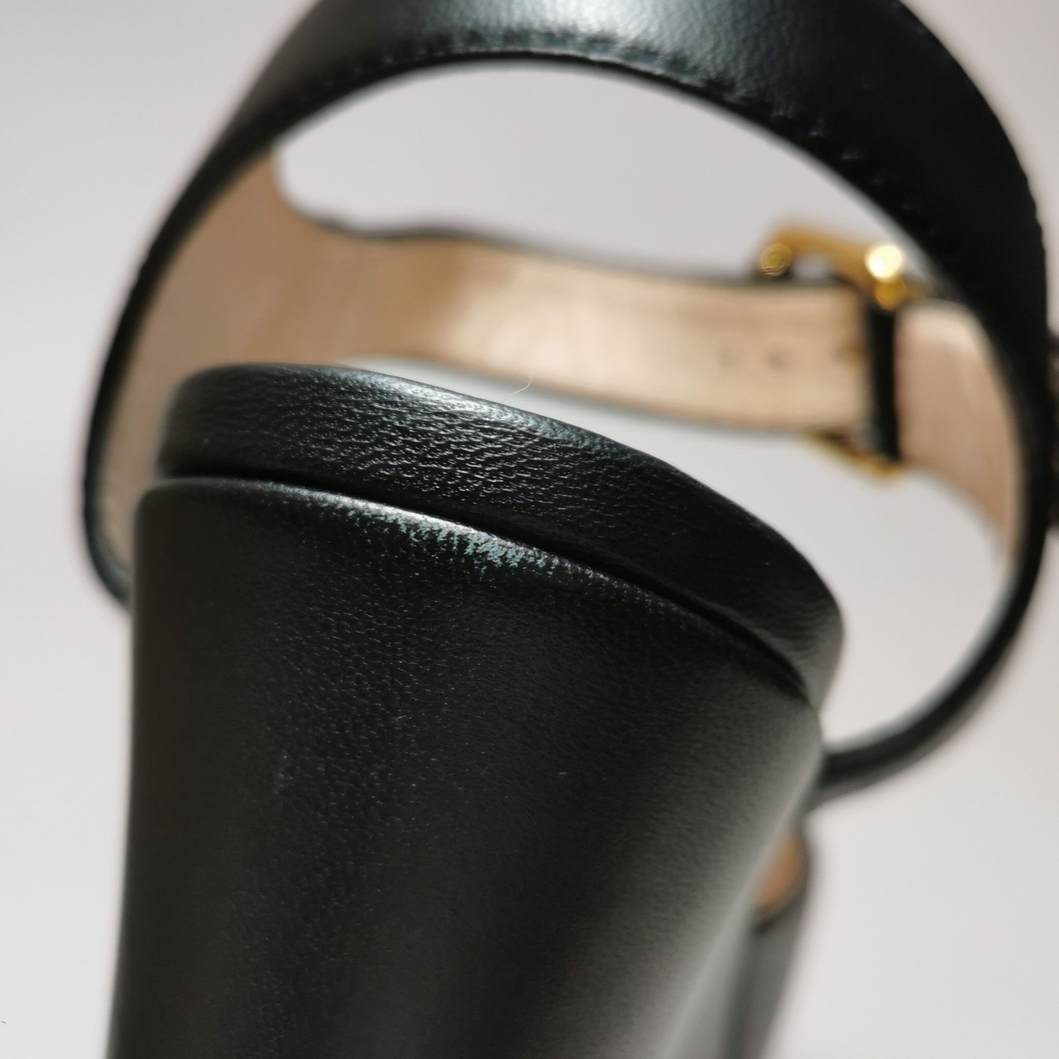 Gucci Gucci Women 8 Sandals Size US 8 / IT 38 - 12 Thumbnail