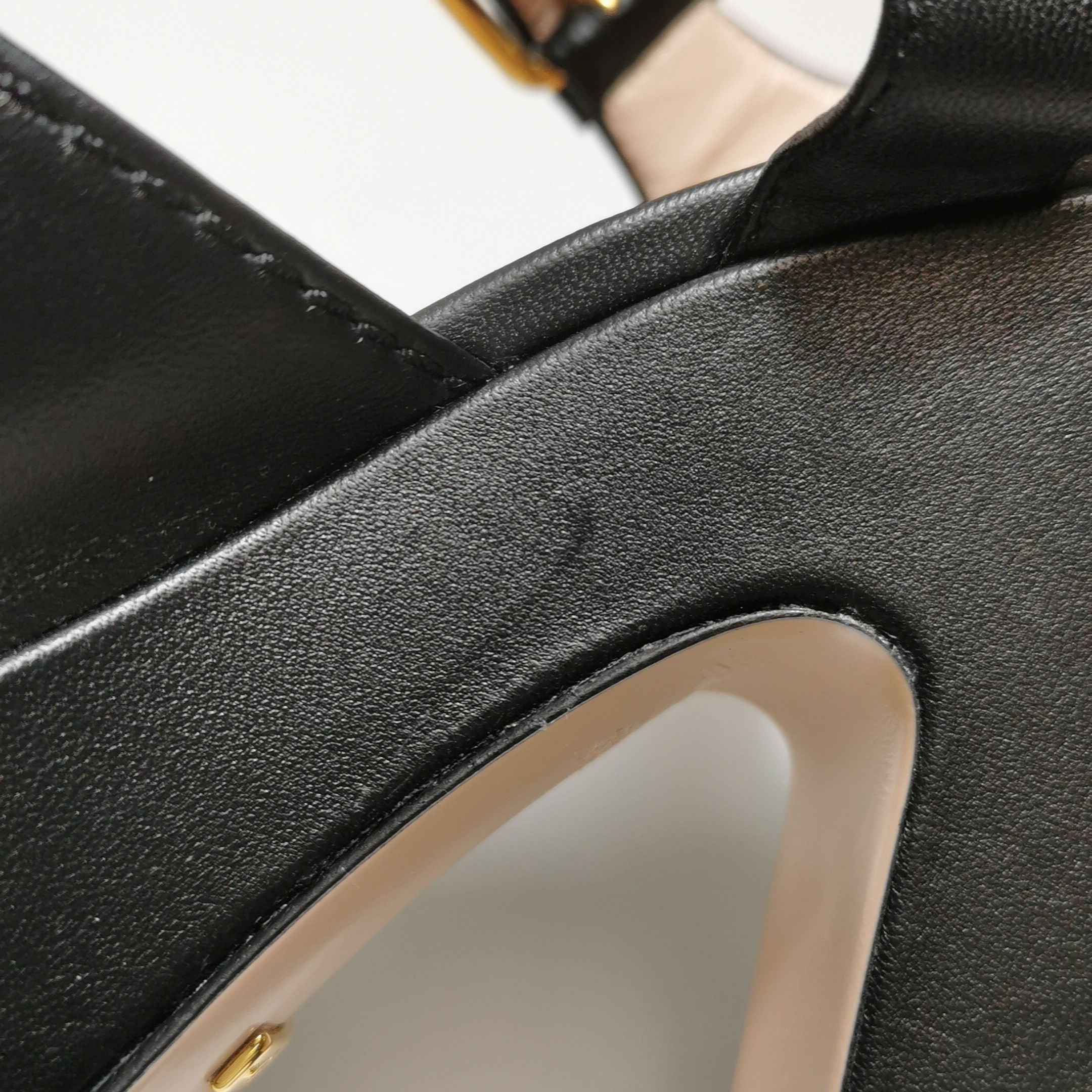 Gucci Gucci Women 8 Sandals Size US 8 / IT 38 - 8 Thumbnail