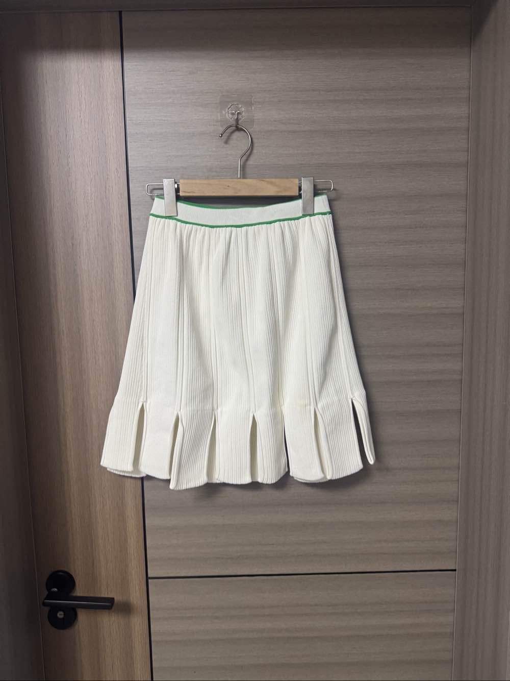 Bottega Veneta Bottega Veneta Ribbed Knit Mini Skirt XS Size 26" / US 2 / IT 38 - 2 Thumbnail