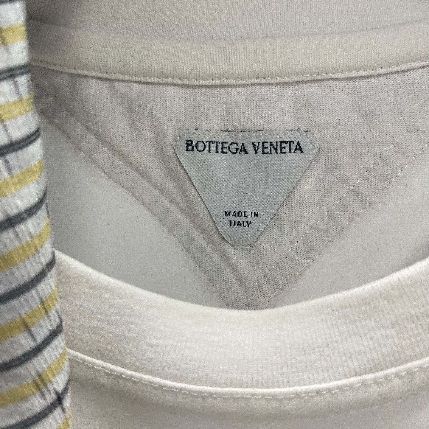 Bottega Veneta Bottega Veneta Stripe Scarf Detail T-Shirt Size M Size US M / EU 48-50 / 2 - 3 Thumbnail