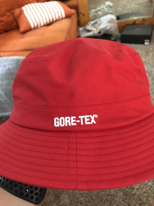 Supreme Supreme Gore-tex Crusher Red Size M/L | Grailed