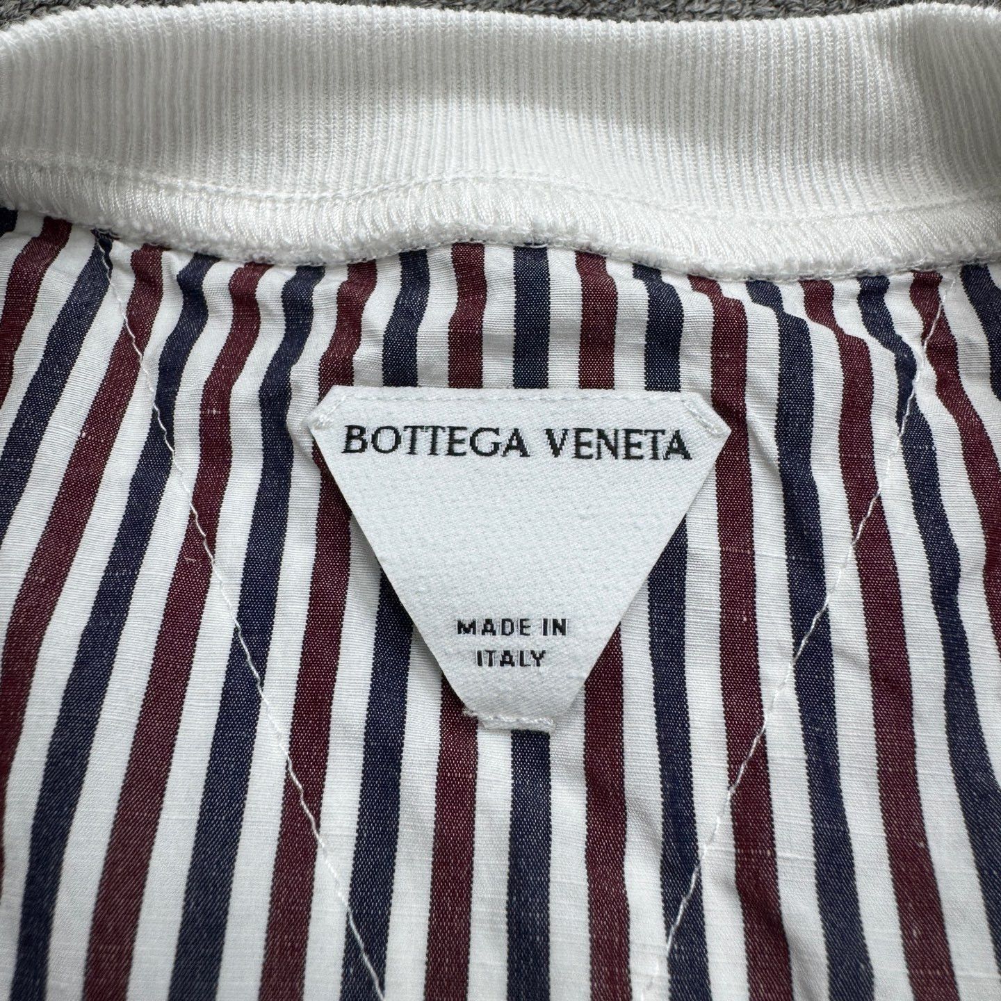 Bottega Veneta Bottega Veneta Striped Inner Double Layer T-Shirt Size XL Size US XL / EU 56 / 4 - 3 Thumbnail